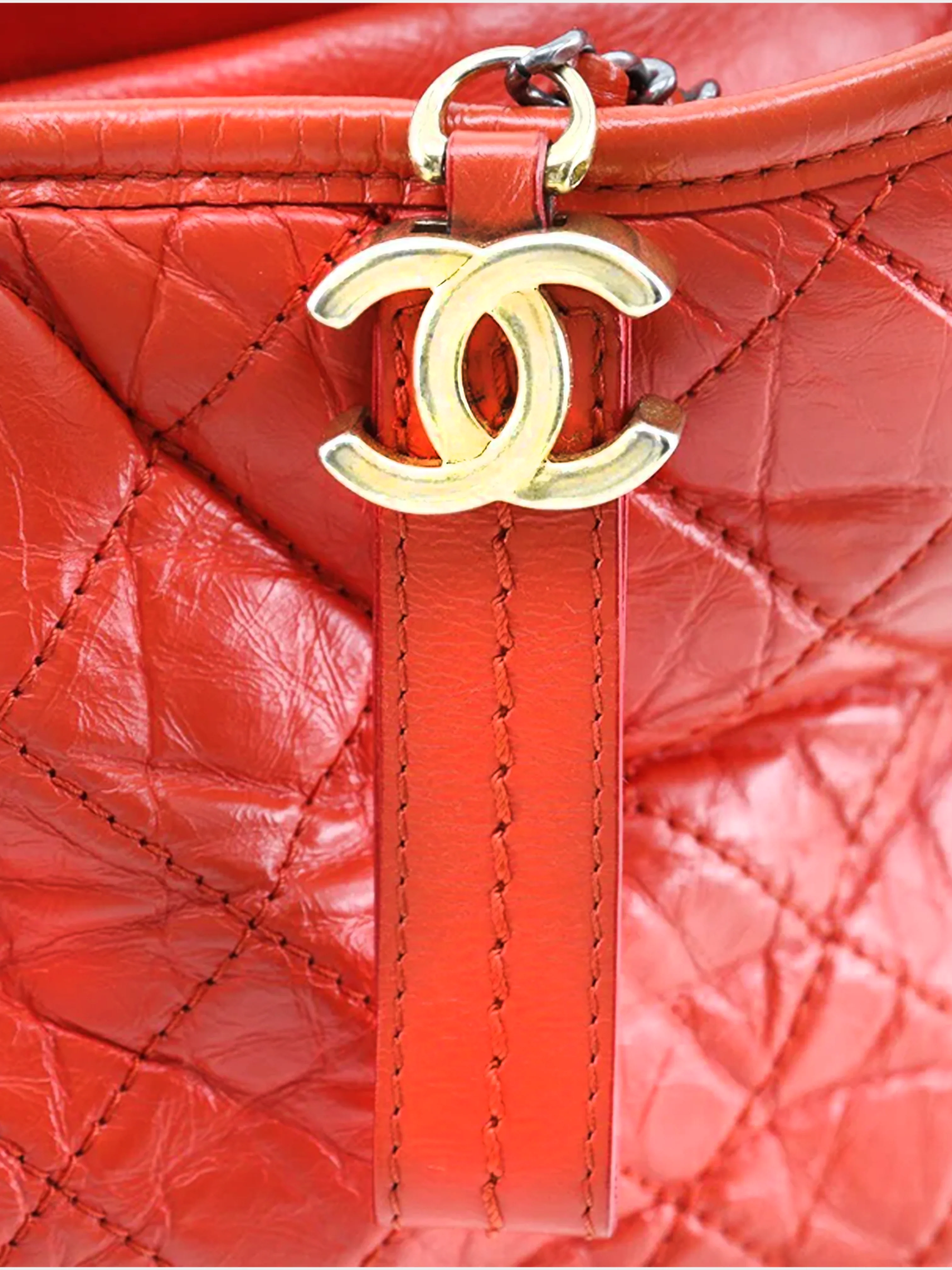 Chanel 2019 Red Gabrielle Hobo Shoulder Bag - Image 4