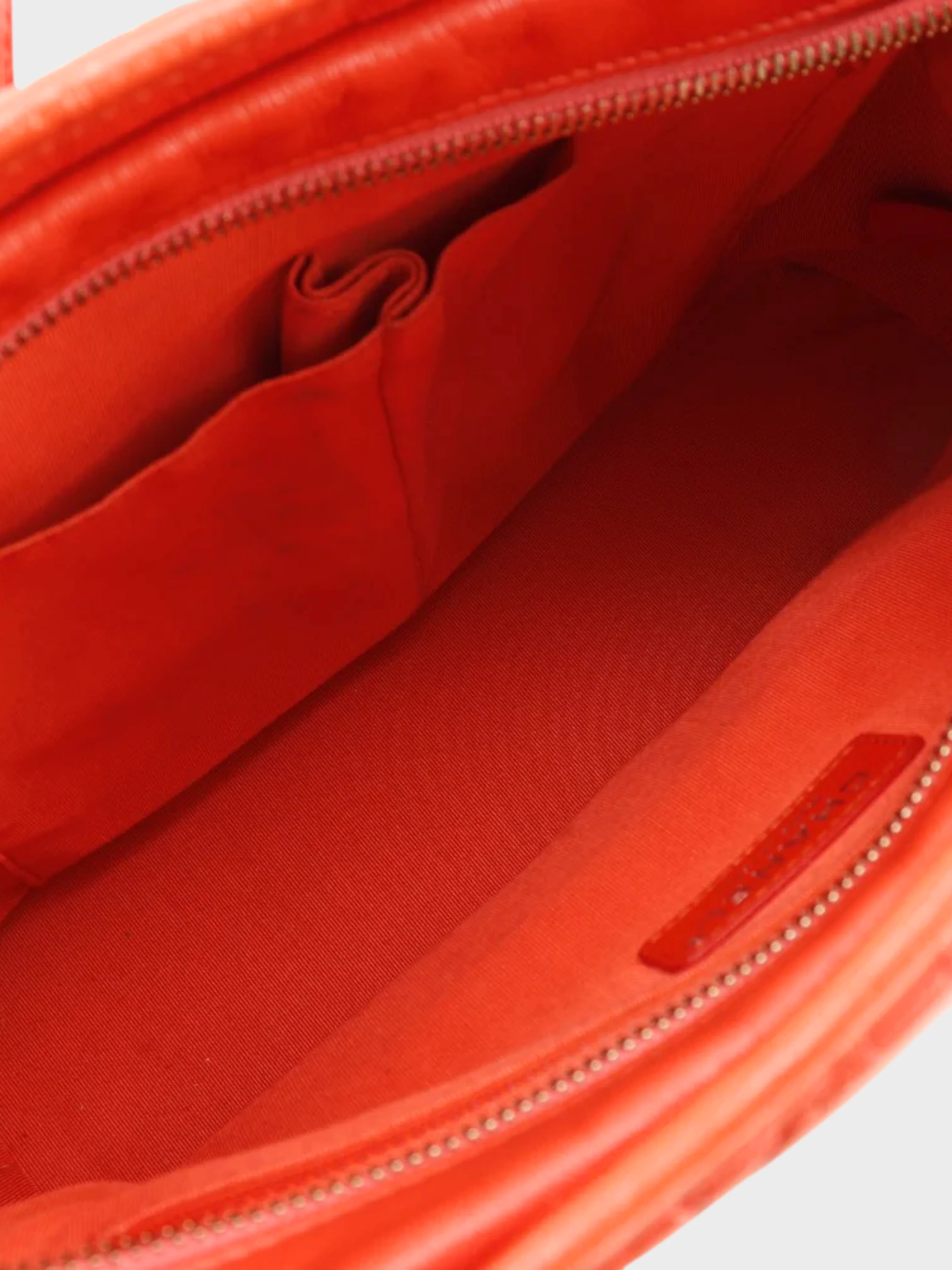 Chanel 2019 Red Gabrielle Hobo Shoulder Bag - Image 6