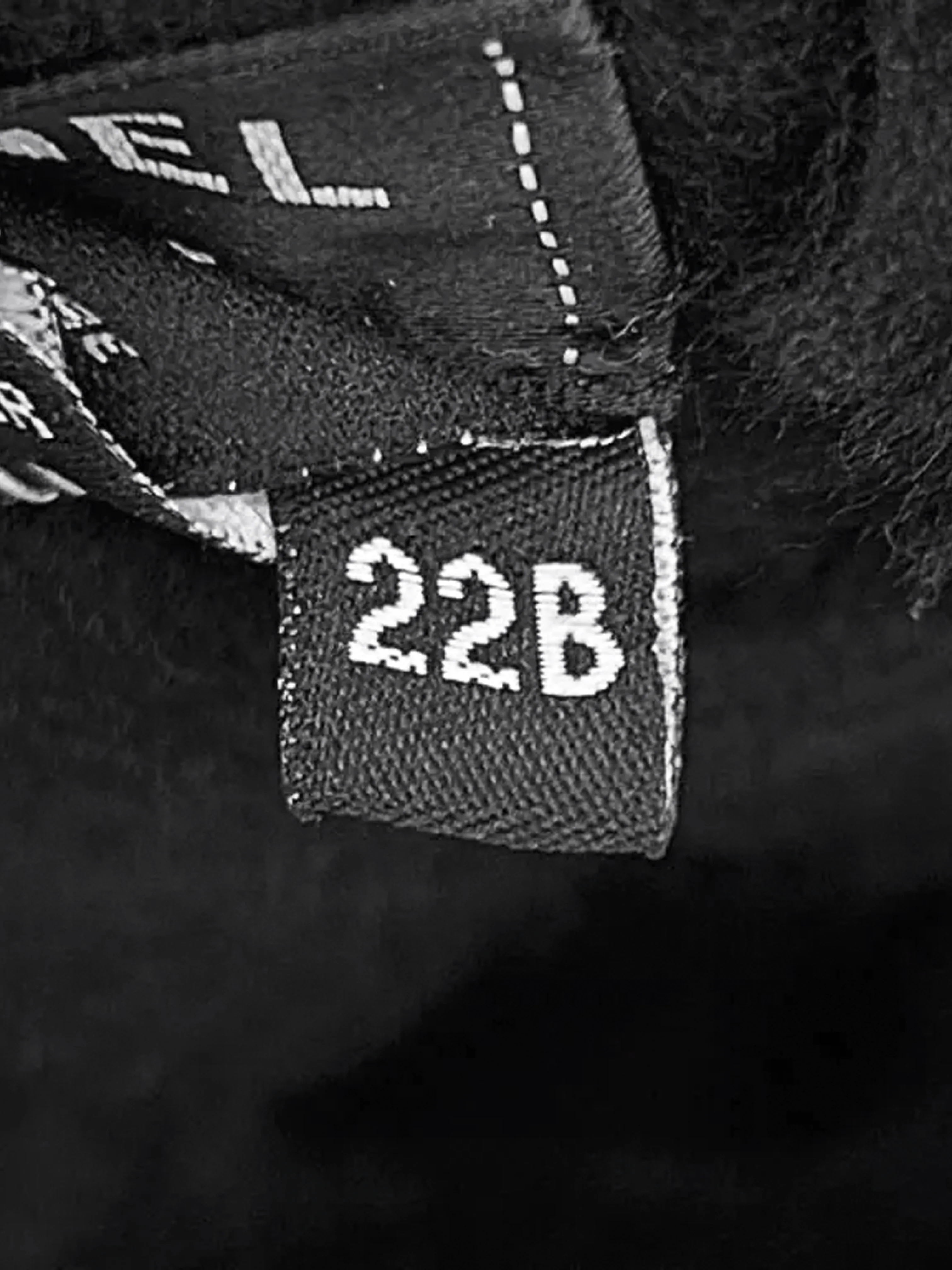 Chanel 2020 Black Shearling Headband with White CC Logos - Image 4