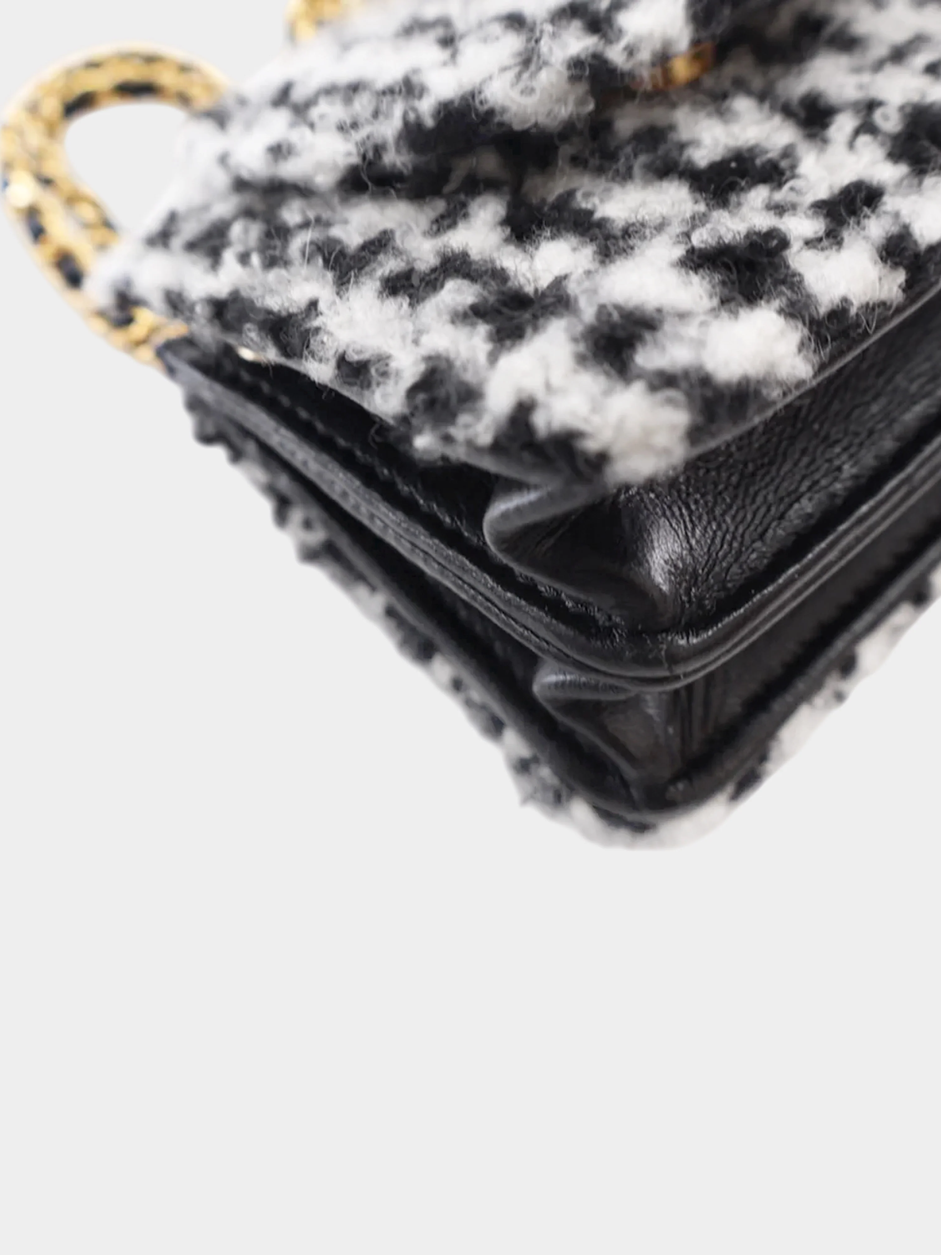Chanel 2020s Black and White Tweed Mini CC Accordion Flap Bag - Image 4