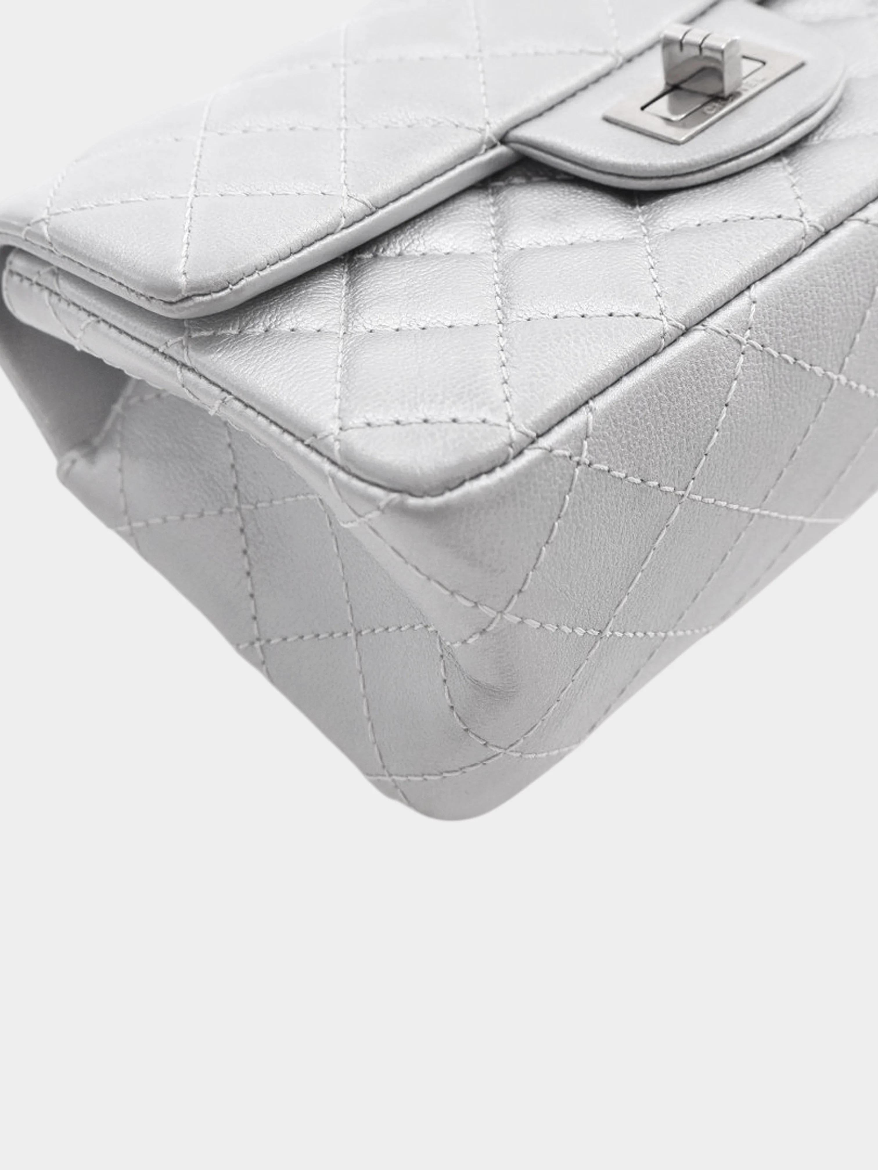 Chanel 2020s Silver Reissue 2.55 Calfskin Leather Mini Flap Bag - Image 3