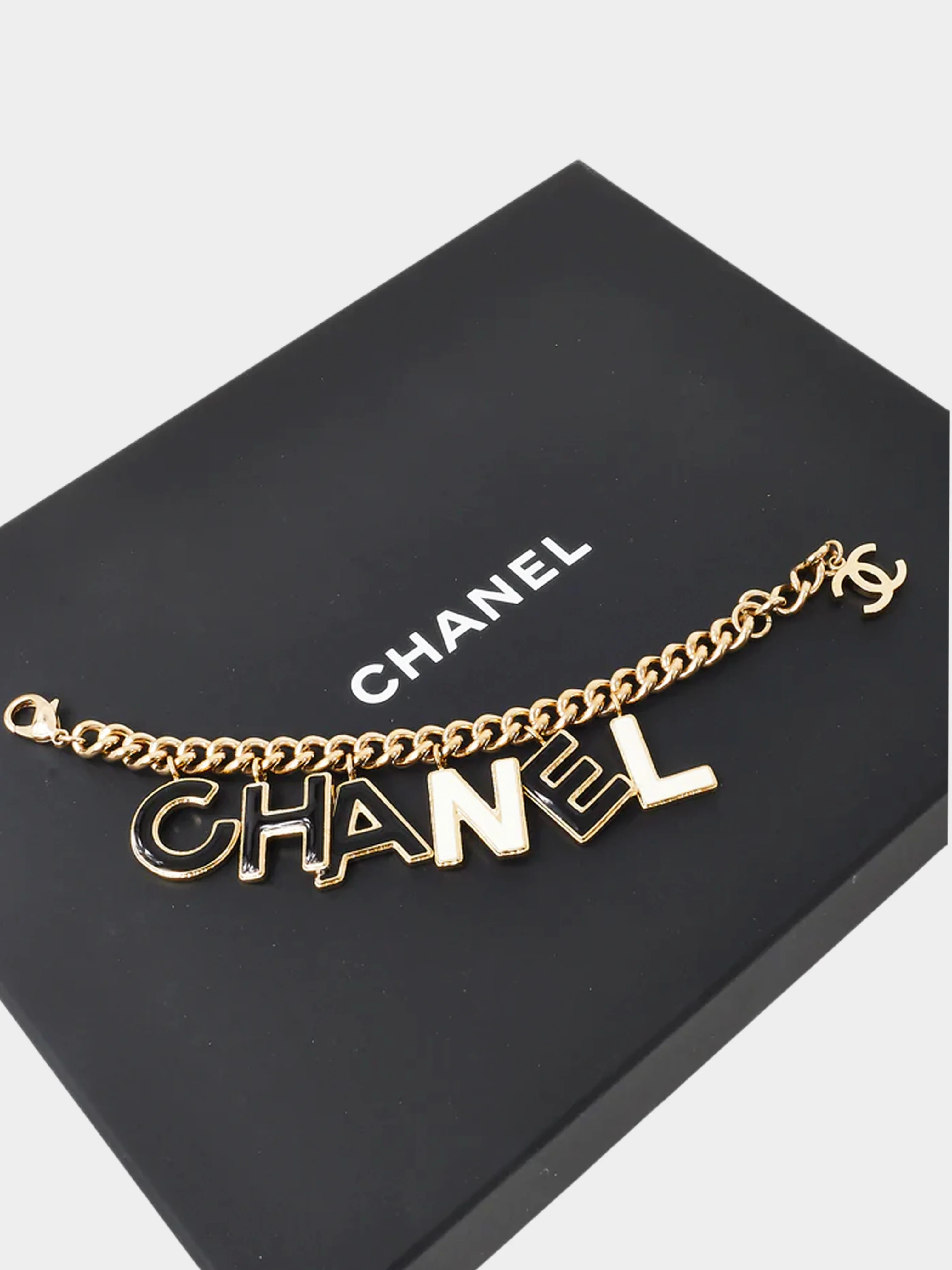 Chanel 2020s White and Black Enamel Logo Lettering Charms Chain Bracelet - Image 3