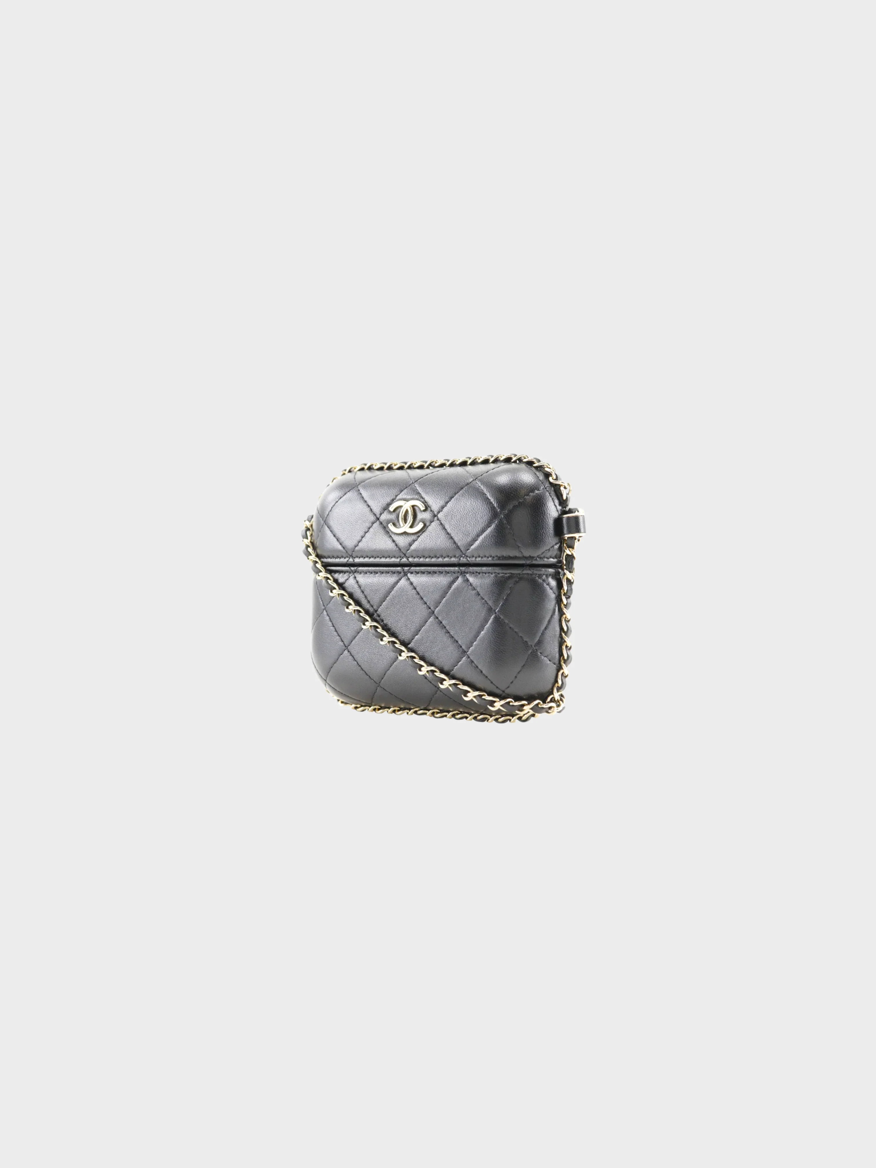 Chanel 2021 Black Leather Matelasse Chain Pochette Shoulder Bag - Image 2
