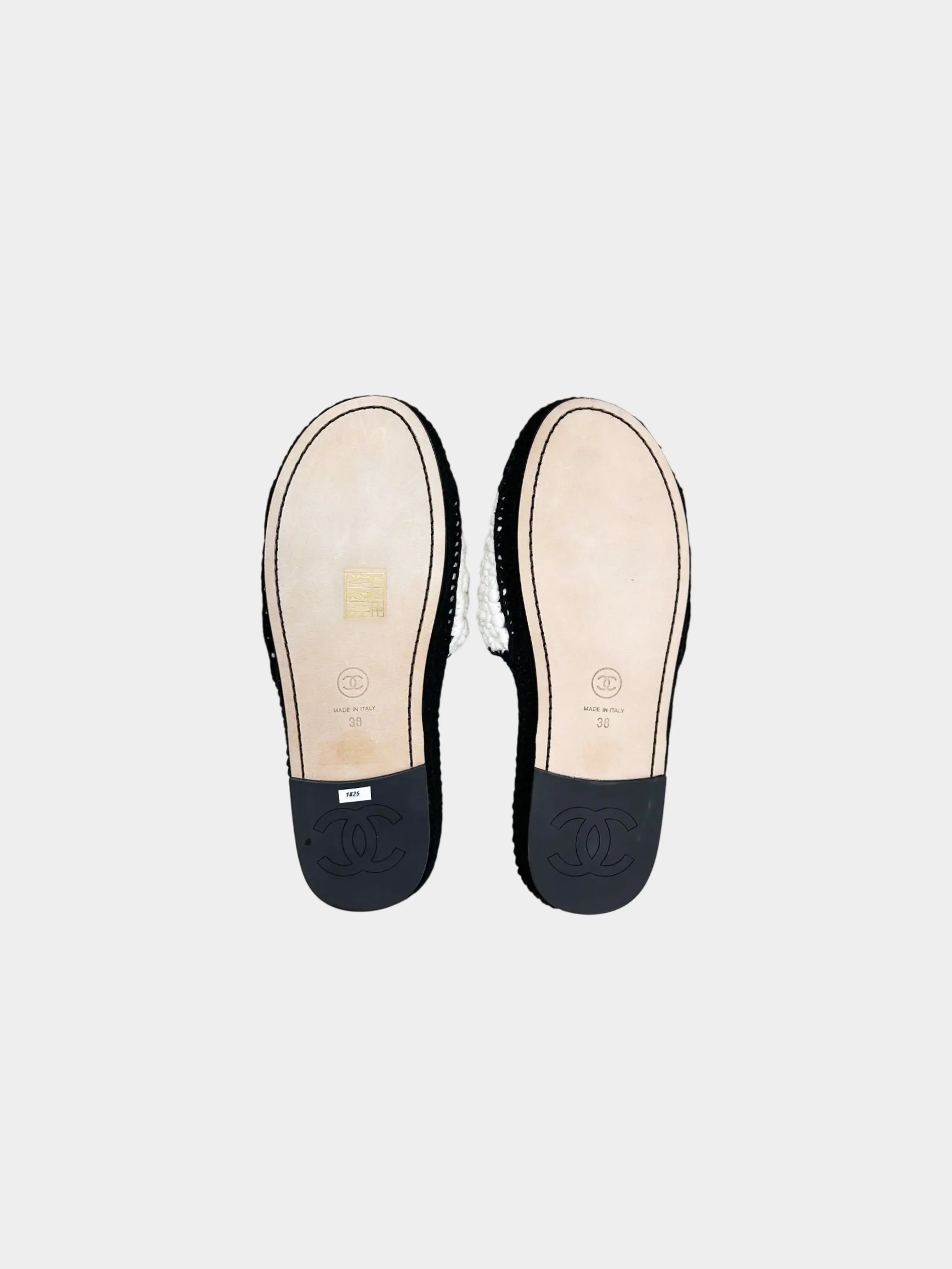 Chanel 2023 Ivory and Black Crochet Camellia Sandals - Image 3