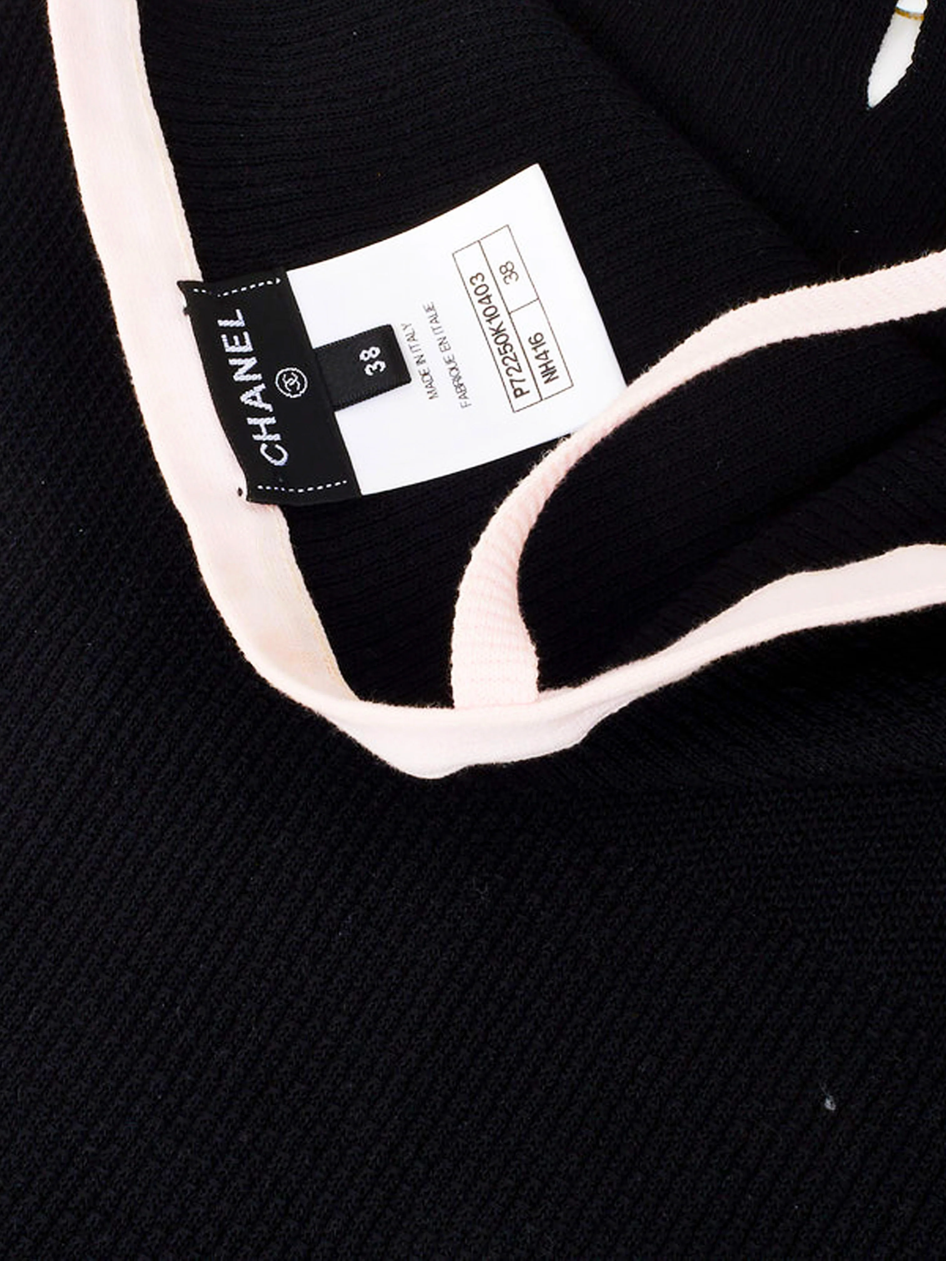 Chanel 2024 Black Ribbed Knot Tank Top - Image 3