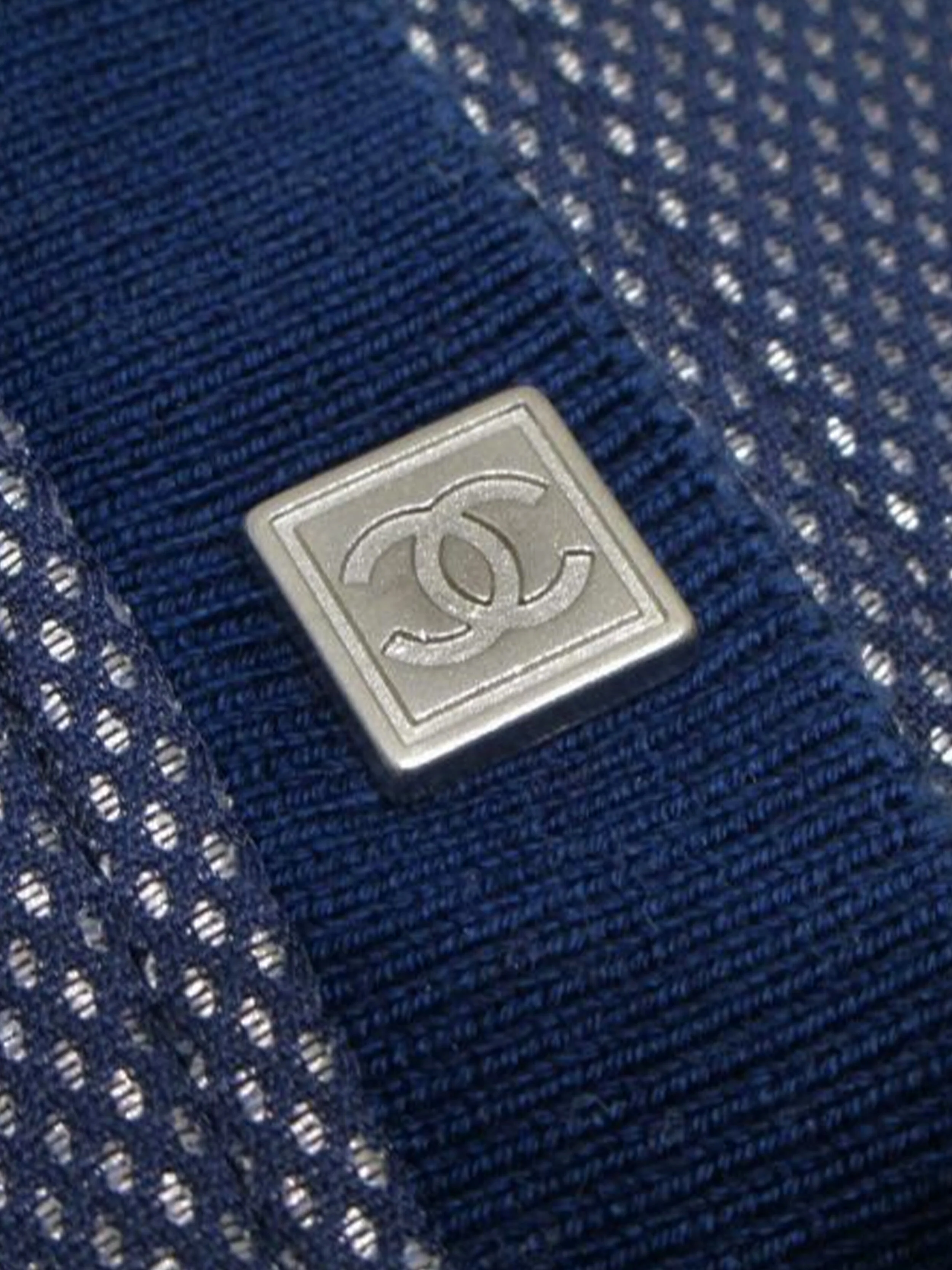 Chanel 2000s Blue Sports Mesh Shirt - Image 4