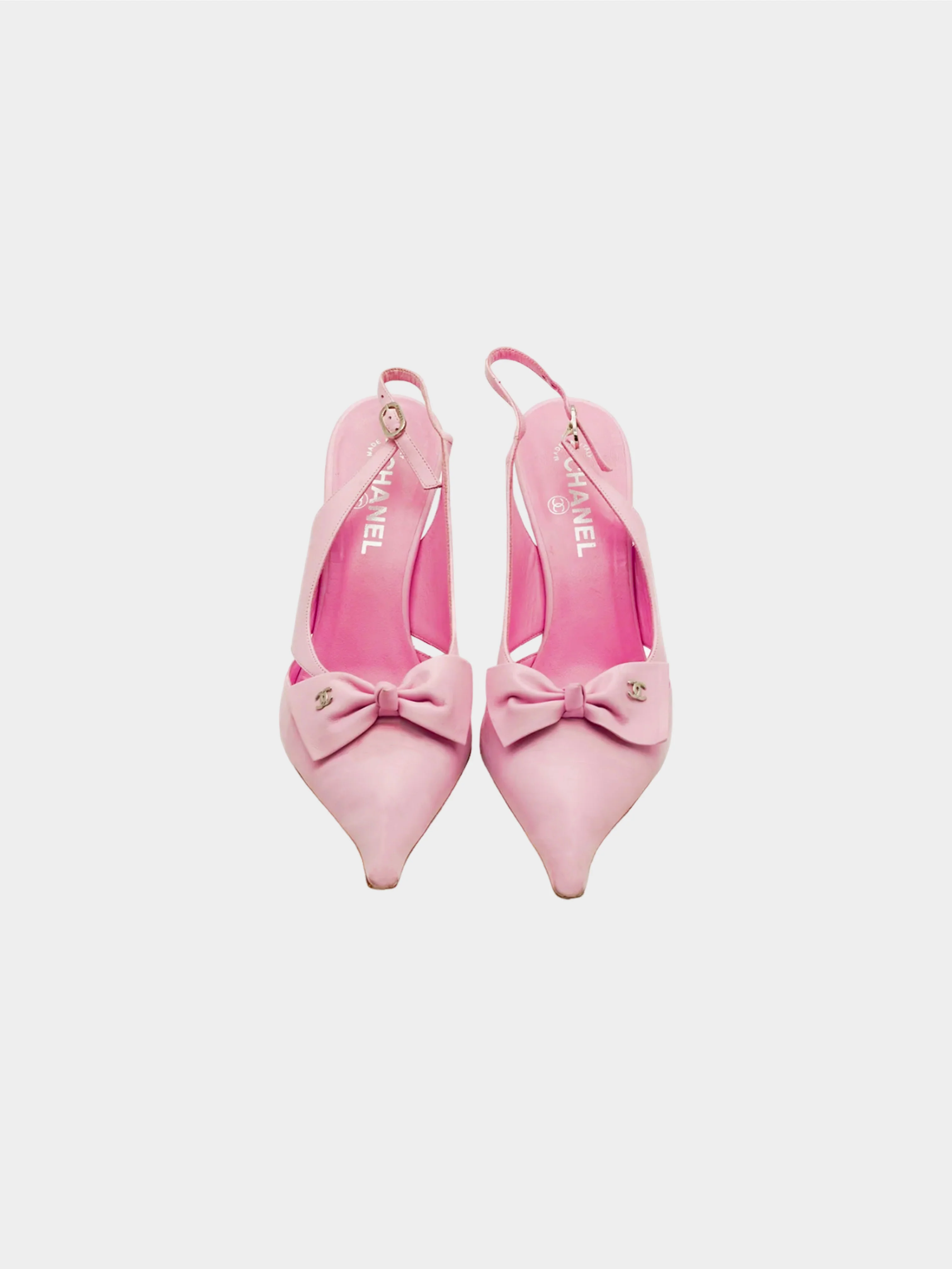 Chanel by Karl Lagerfeld 1990s Pink Bow Pointed Heeled Pumps - Image 2