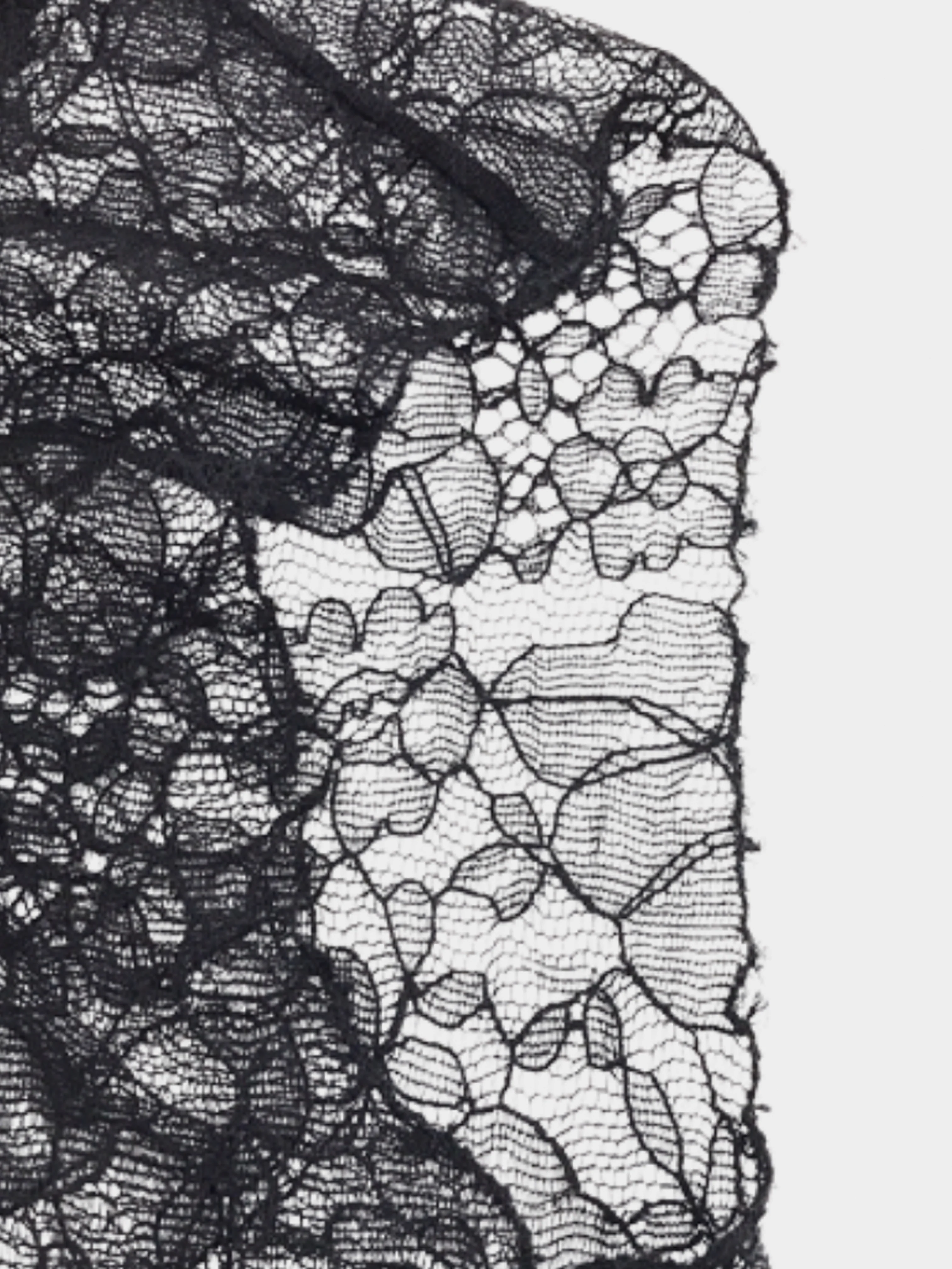 Chanel by Karl Lagerfeld Cruise 2004 Black Lace Embellished Tank Top - Image 5