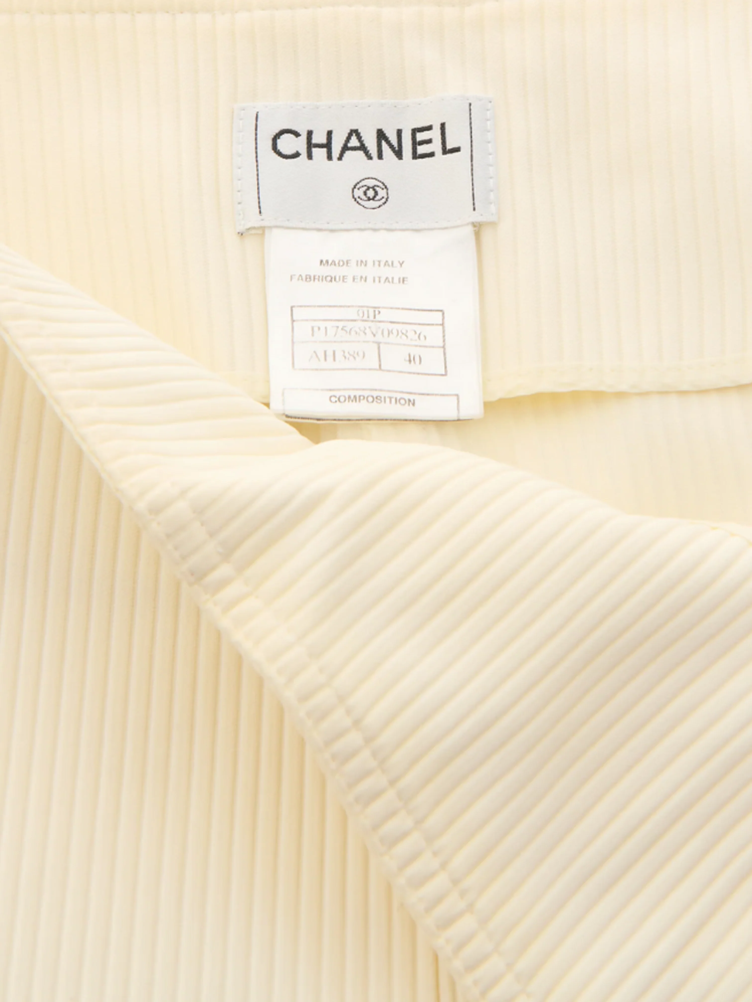 Chanel by Karl Lagerfeld SS 2001 White Ribbed High Waisted Flare Pants - Image 4