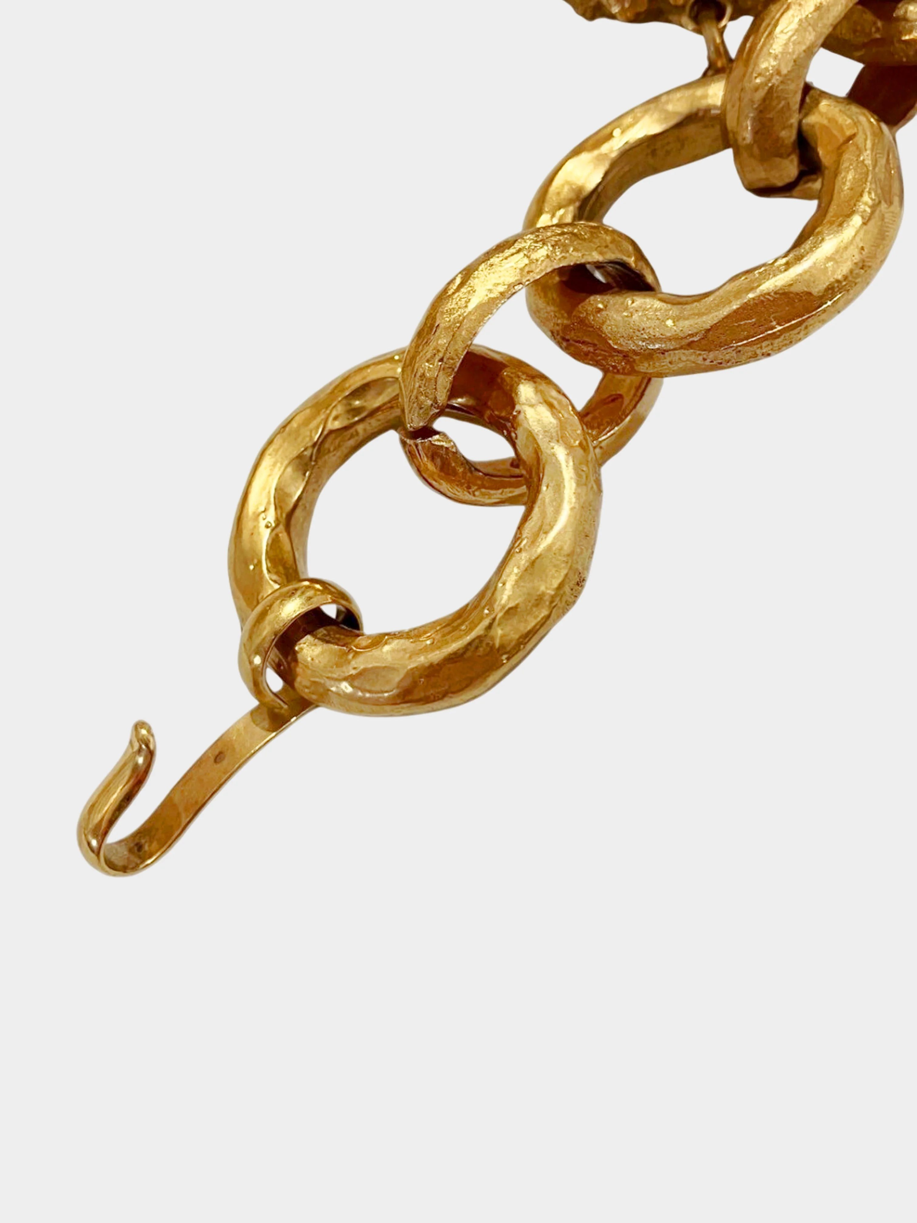 Chanel Cruise 1993 Gold Chunky Chain Link Charm Belt - Image 3