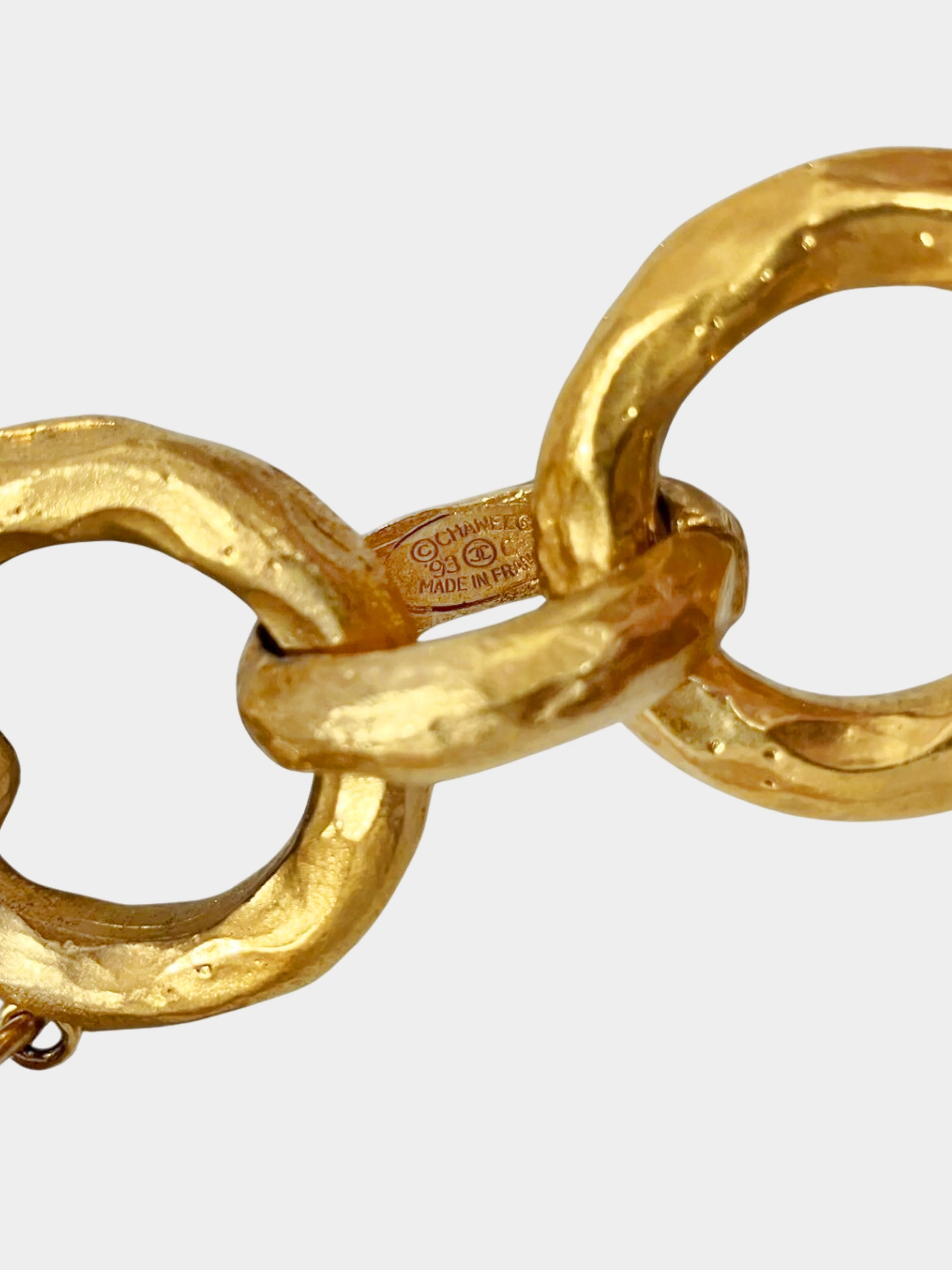 Chanel Cruise 1993 Gold Chunky Chain Link Charm Belt - Image 4