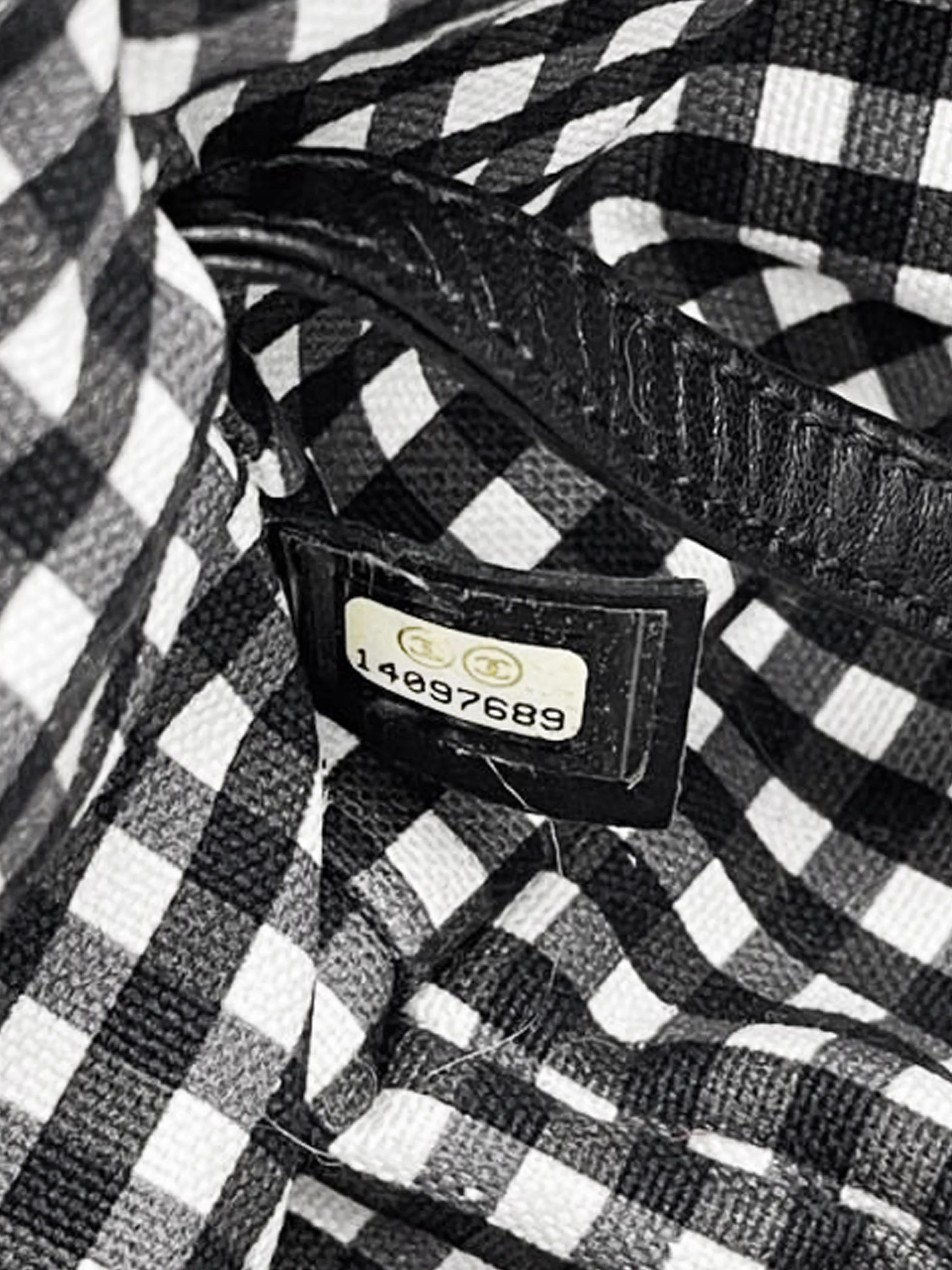 Chanel Cruise 2011 Monochrome Gingham Check Canvas Handbag - Image 5