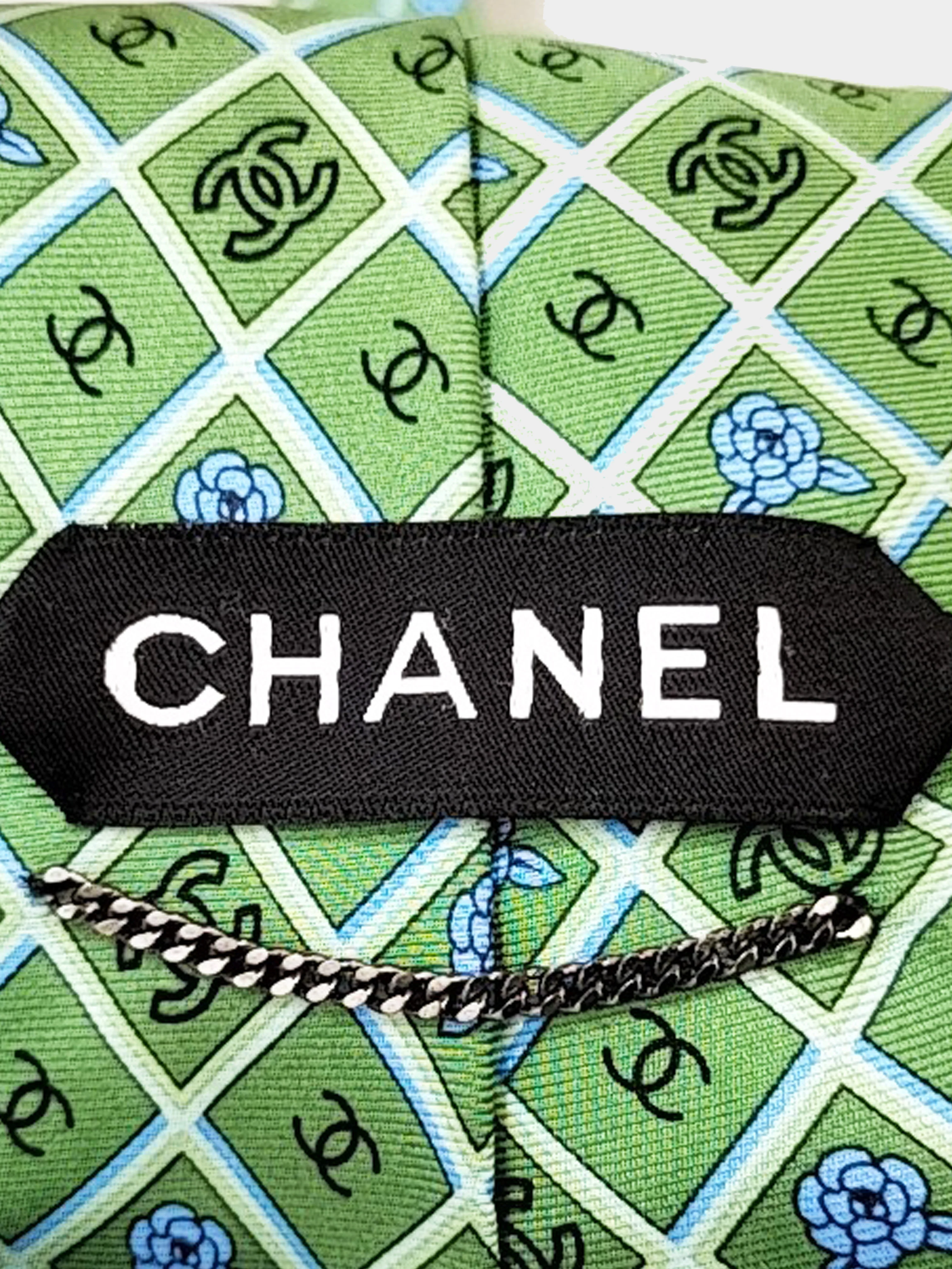 Chanel Fall 2005 Green Camellia and CC All-over Pattern Print Tie - Image 6