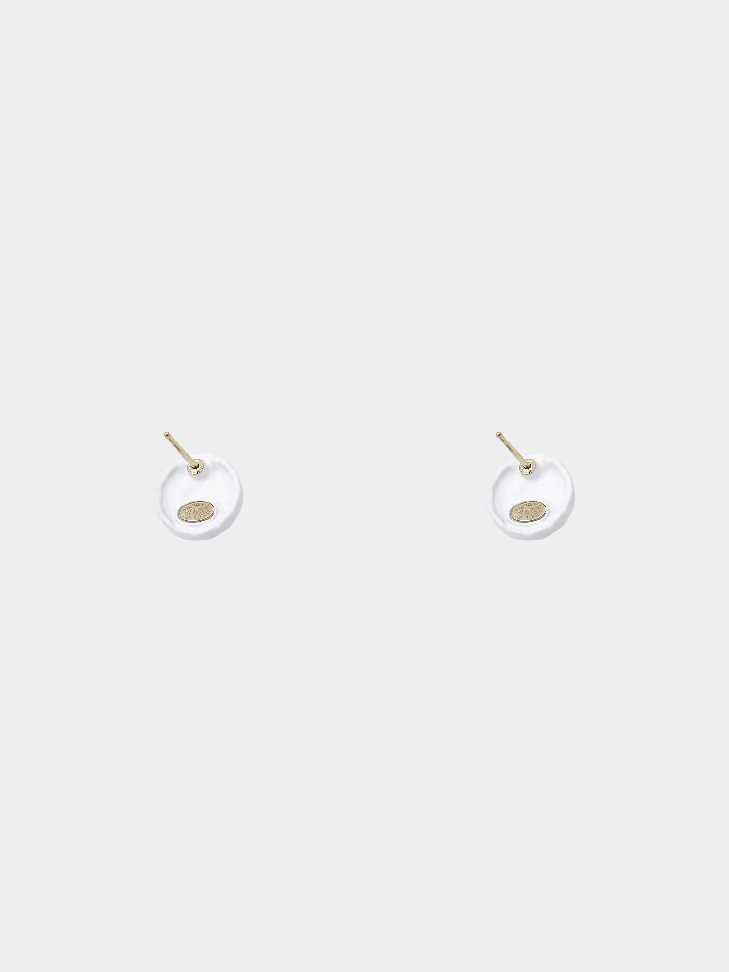 Chanel Fall 2019 White Quilted Coco Mark Stud Earring - Image 2
