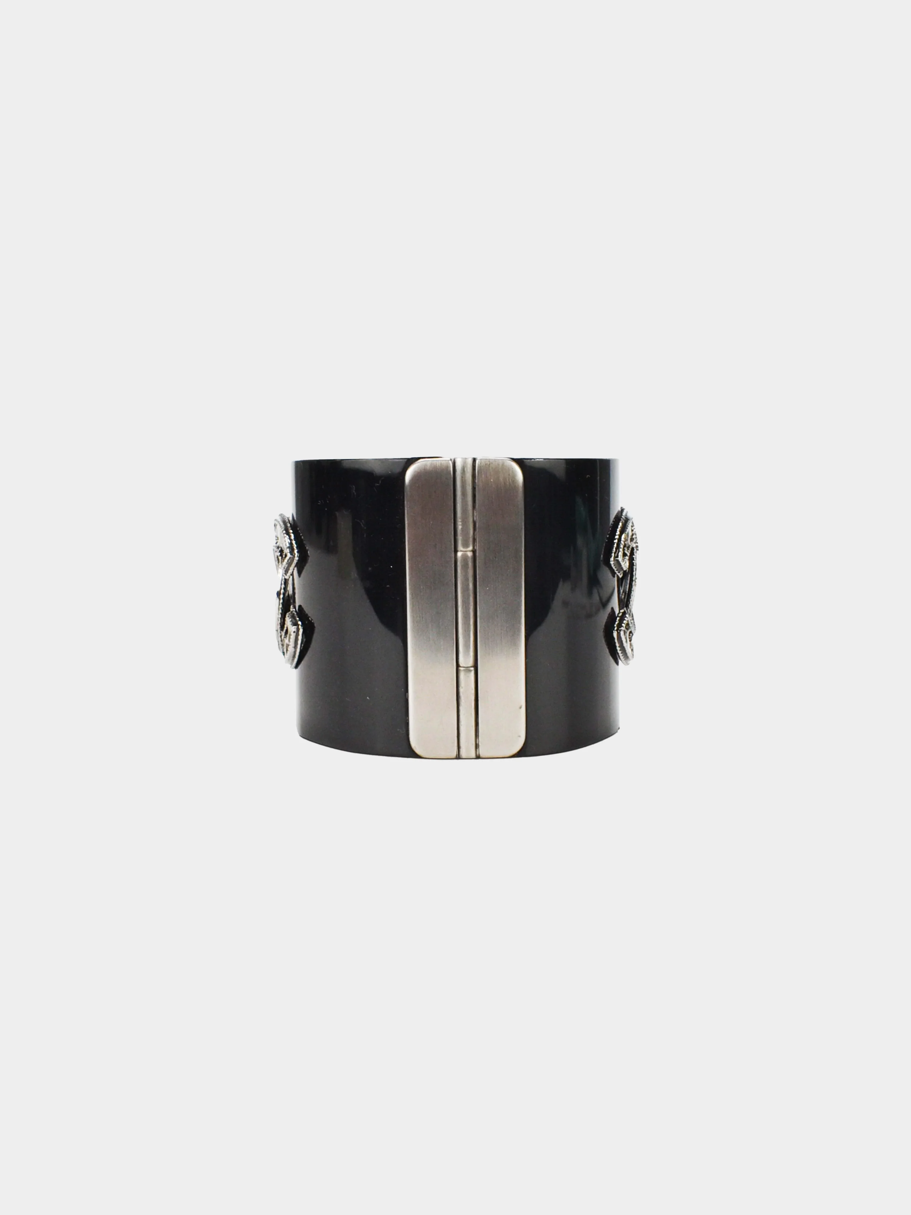 Chanel FW 2010 Gold Flake Cuff Bracelet - Image 2