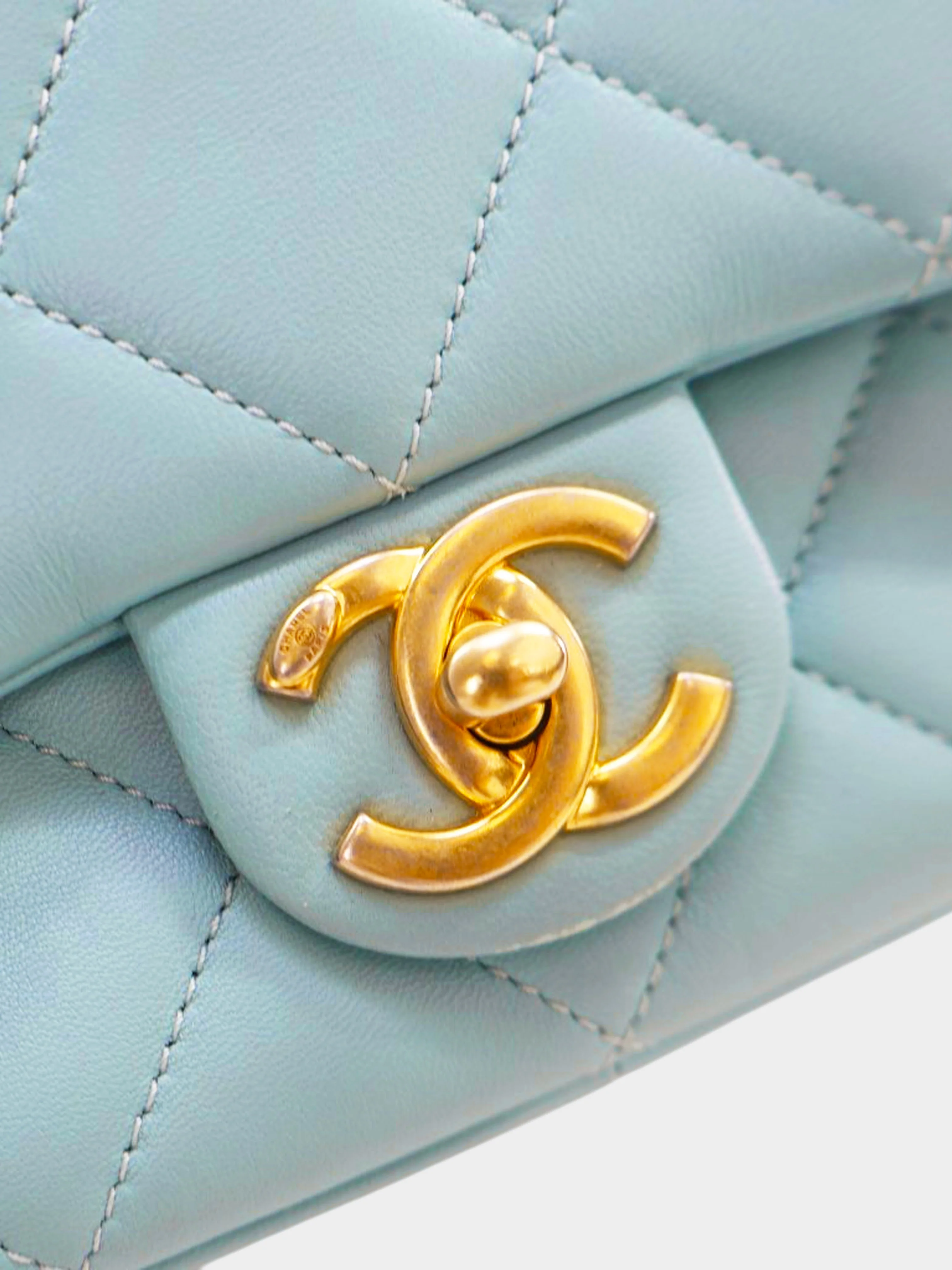 Chanel Late 2019-2020 Blue Lambskin In The Loop Mini Flap Bag - Image 3