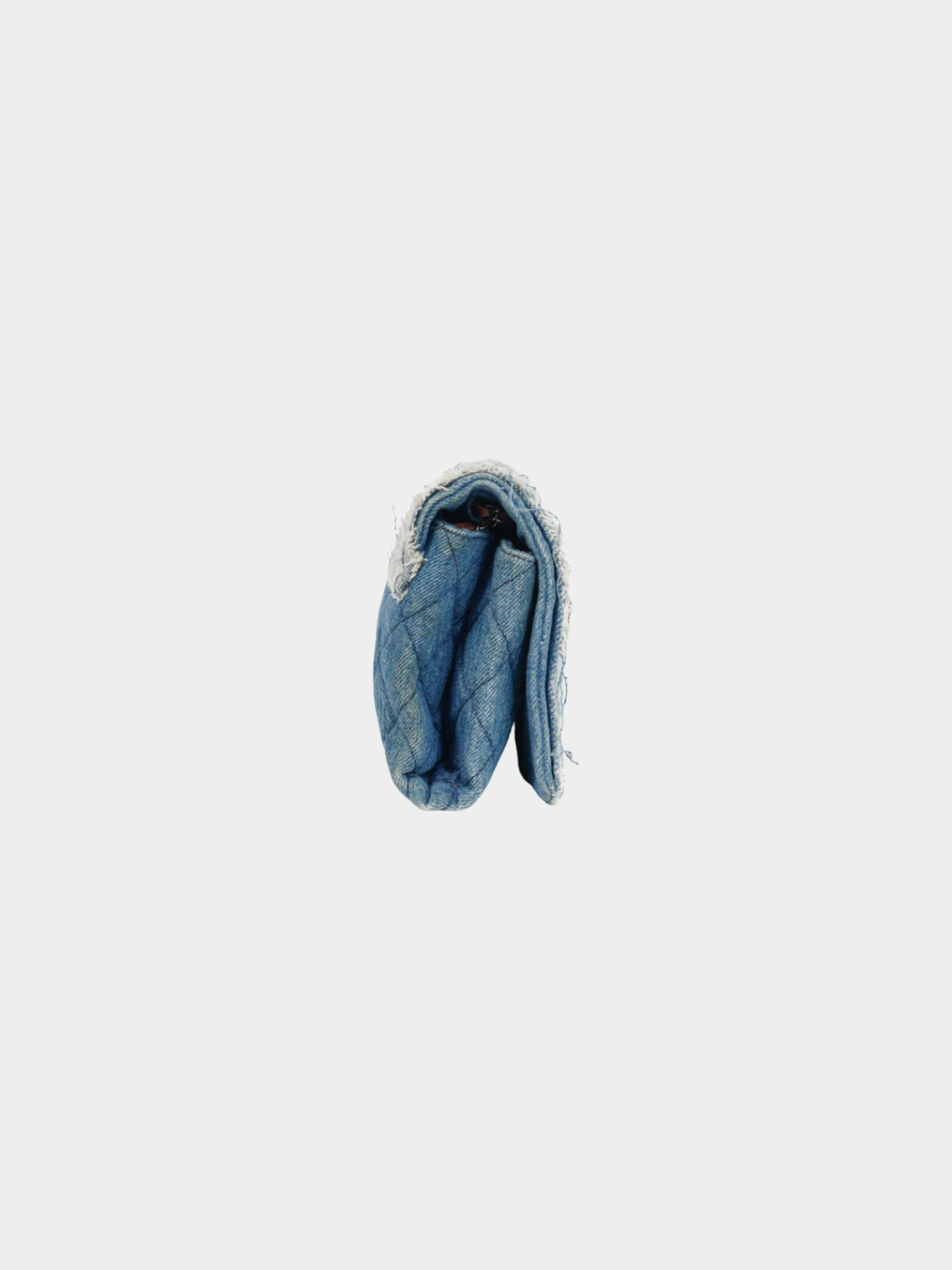 Chanel Printemps 2015 Blue Denim Fringe CC Medium Flap Bag - Image 3