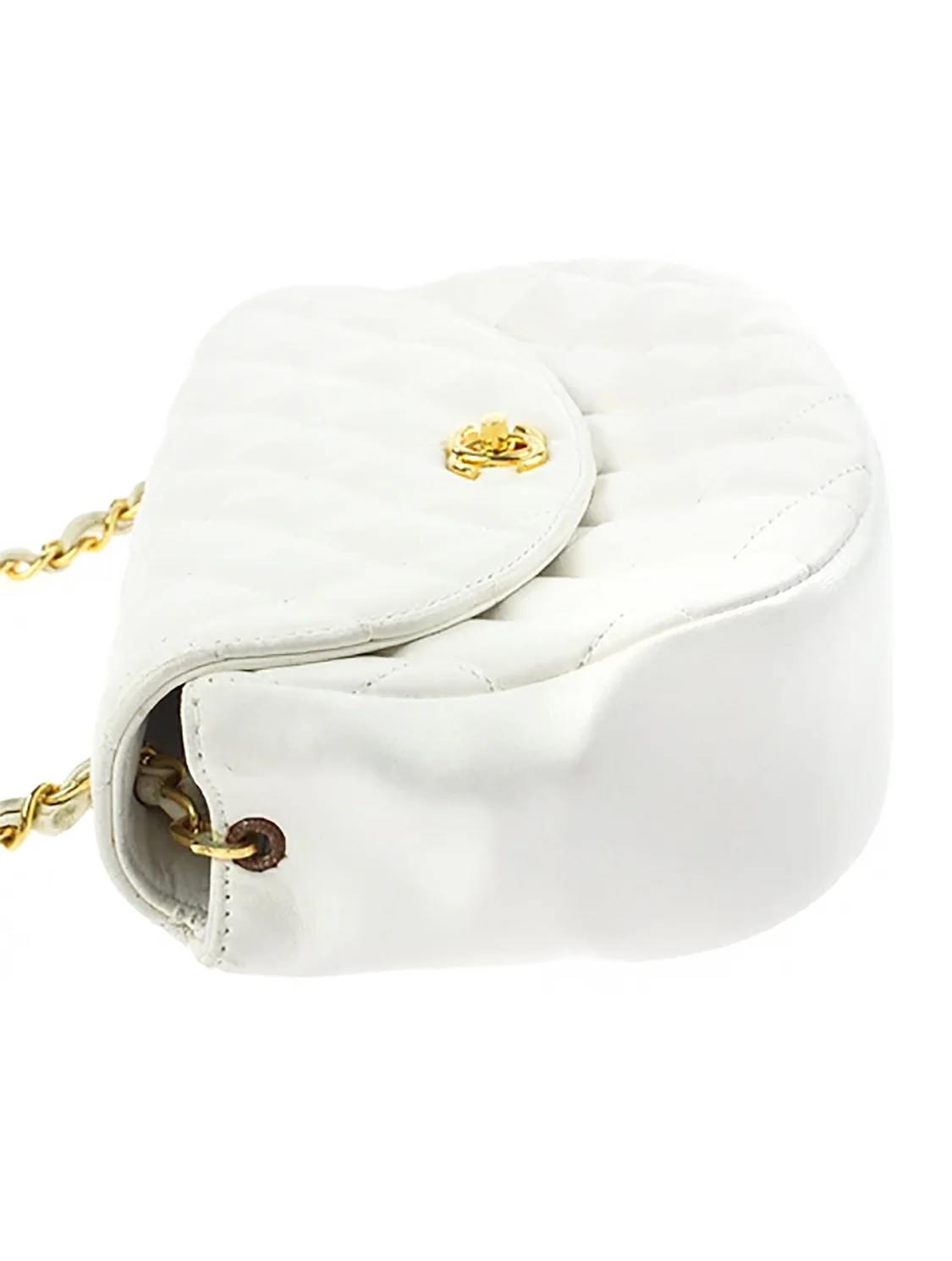 Chanel Rounded White Flap Bag - Image 3