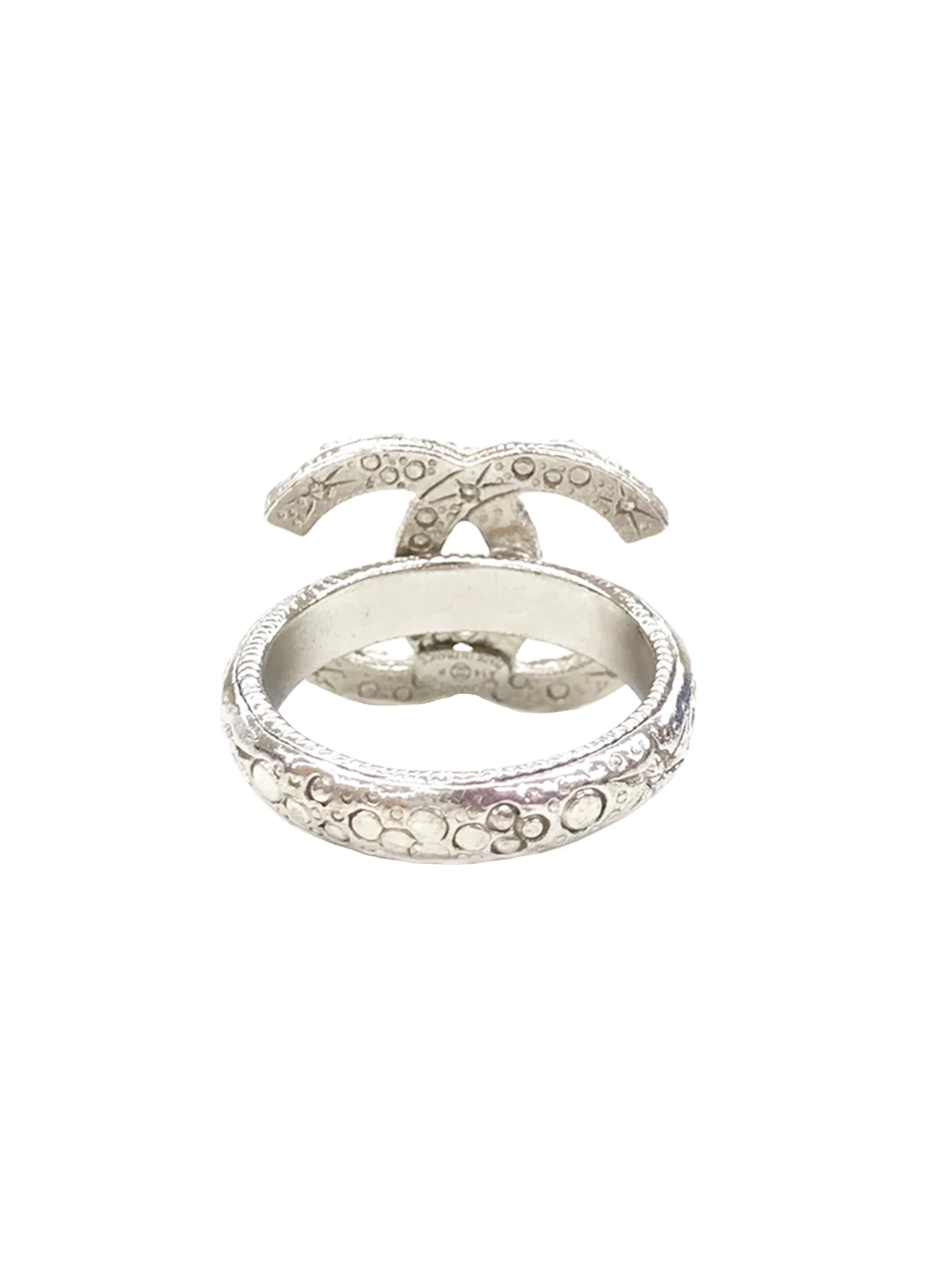 Chanel Silver Textured Ring - Image 2