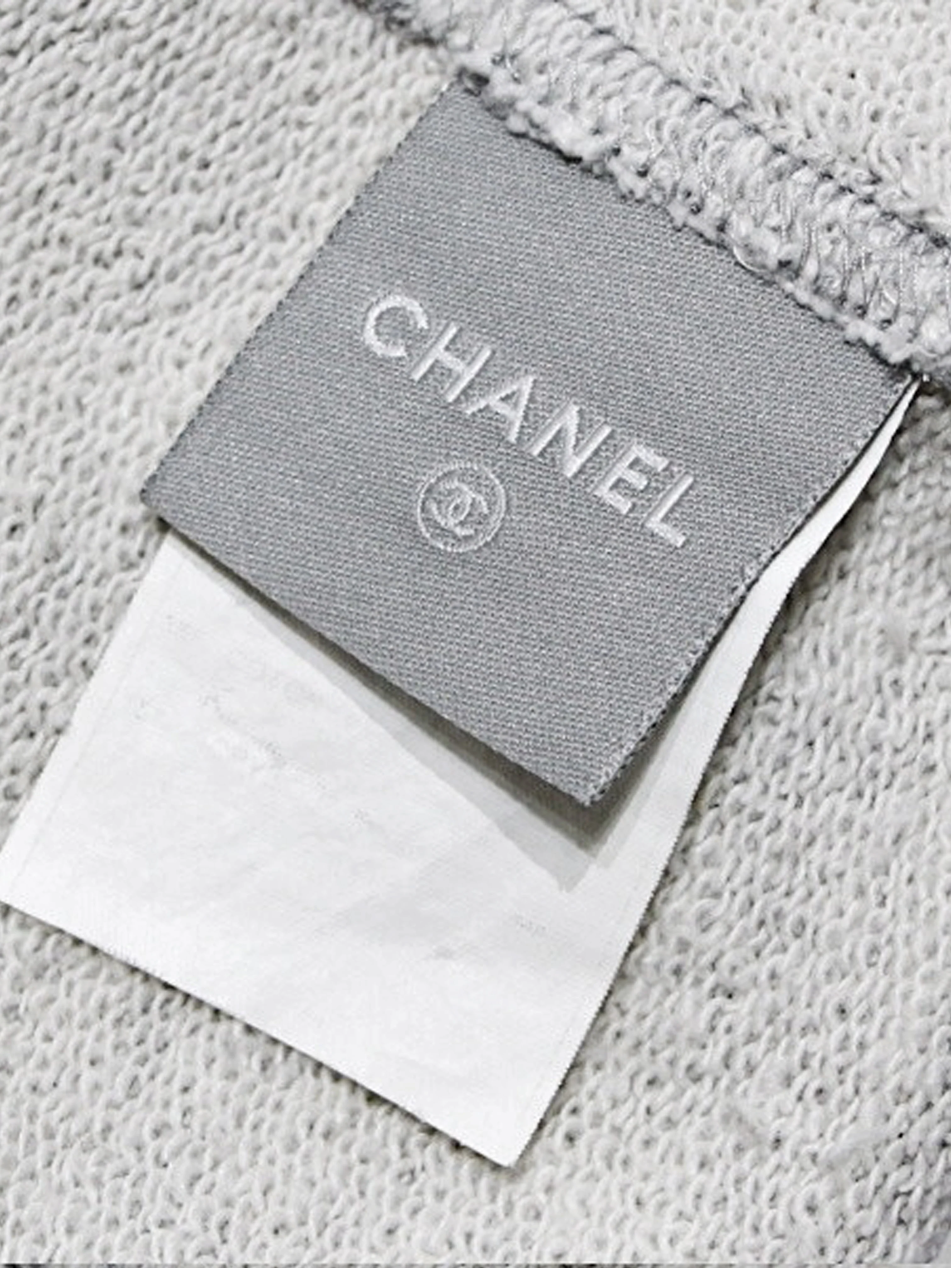 Chanel Sports Spring 2005 Grey CC Mini Sweat Skirt - Image 7