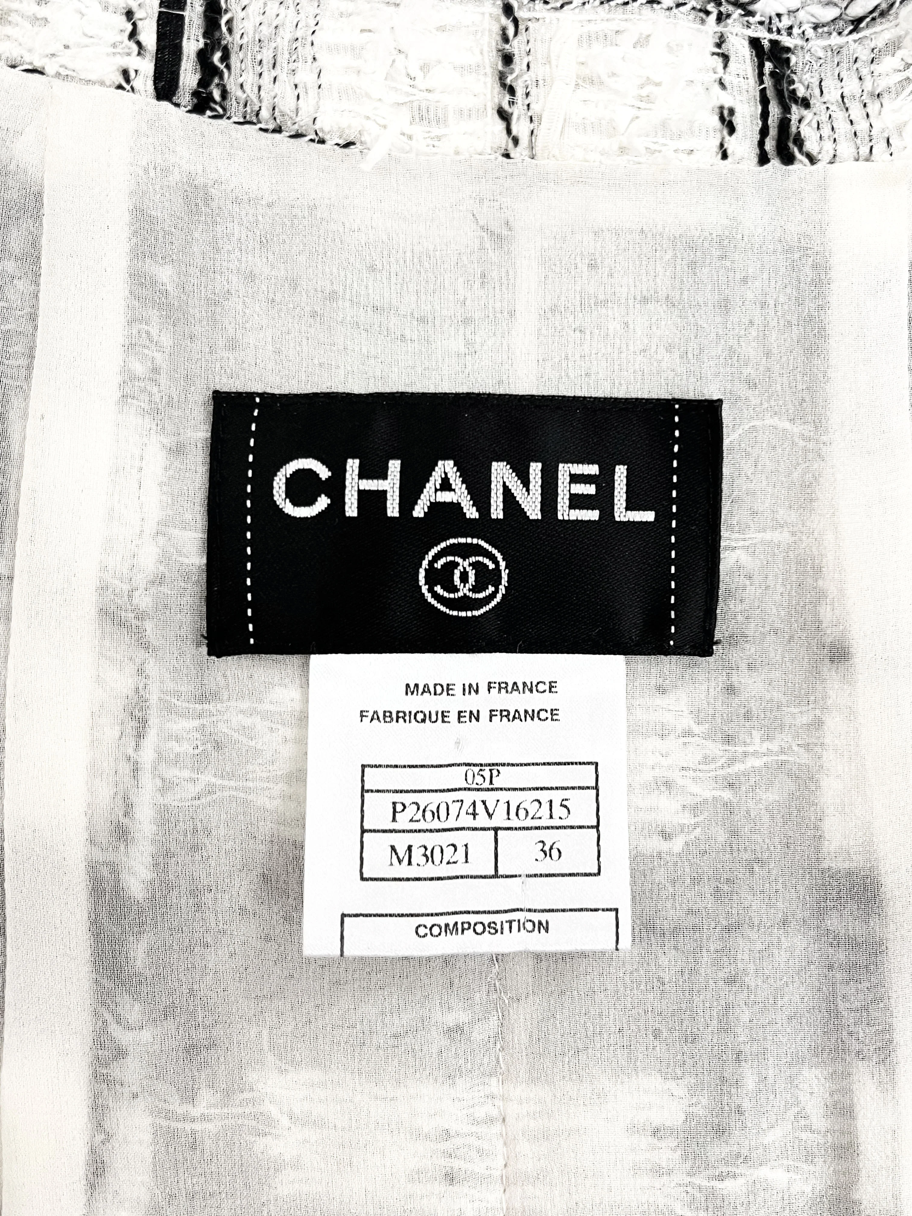 Chanel Spring 2005 Black and White Tweed Long Coat - Image 5