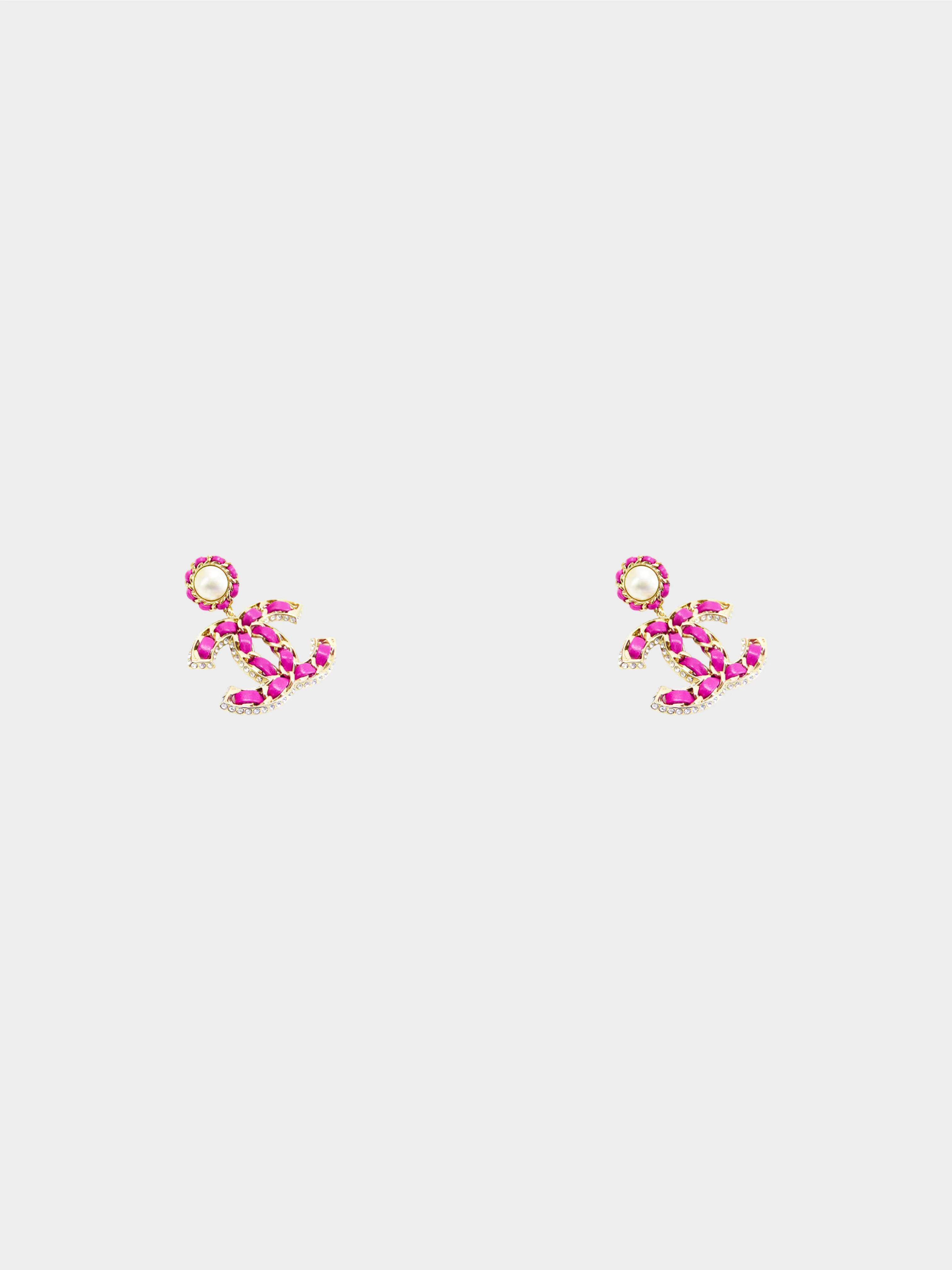 Chanel Spring 2021 Rare Magenta Leather Woven CC Drop Earrings - Image 2
