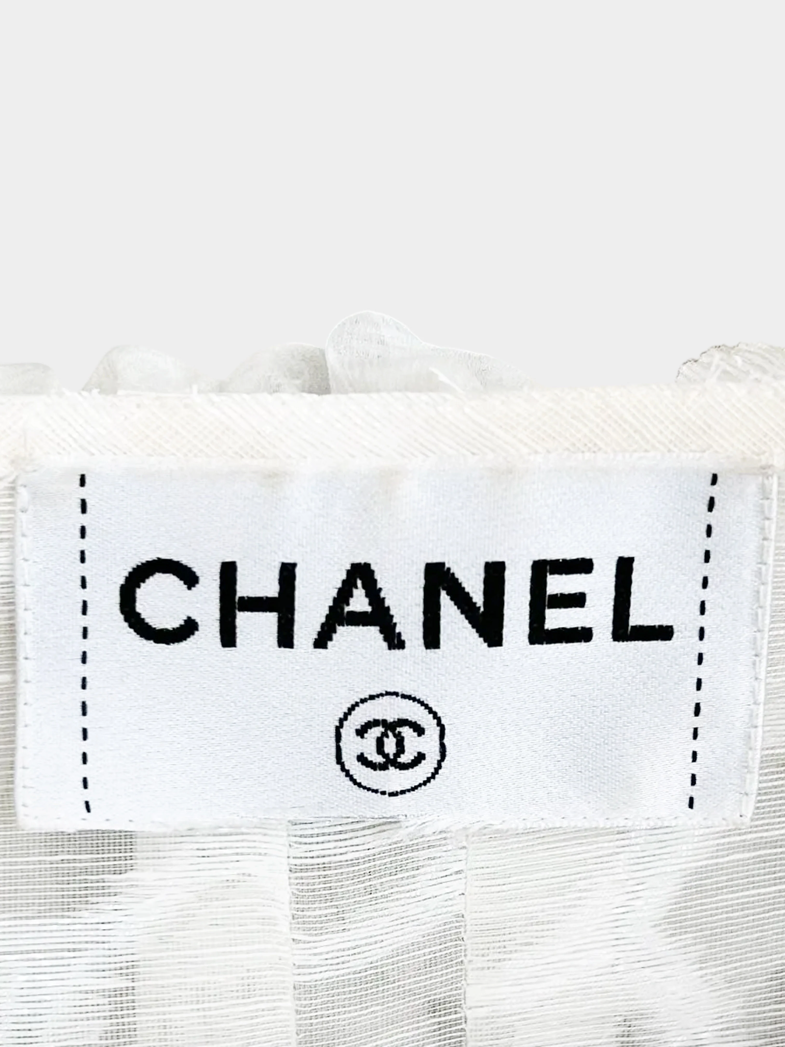 Chanel SS 2010 Ivory White Camellia Ruffled Puff Sleeve Silk Jacket - Image 3