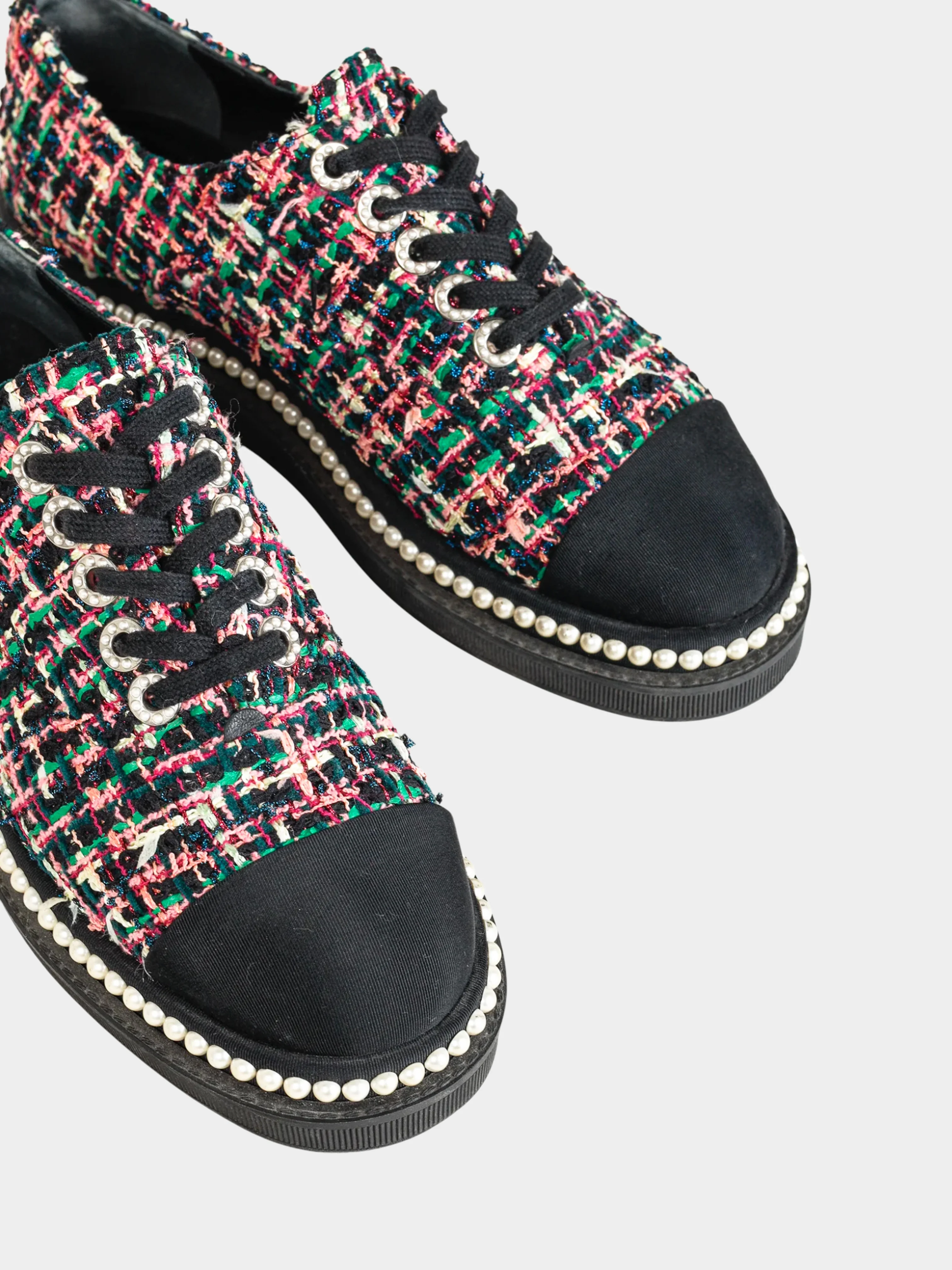 Chanel SS 2017 Tweed and Grosgrain Cap Toe Pearl Embellishes Sneakers - Image 4
