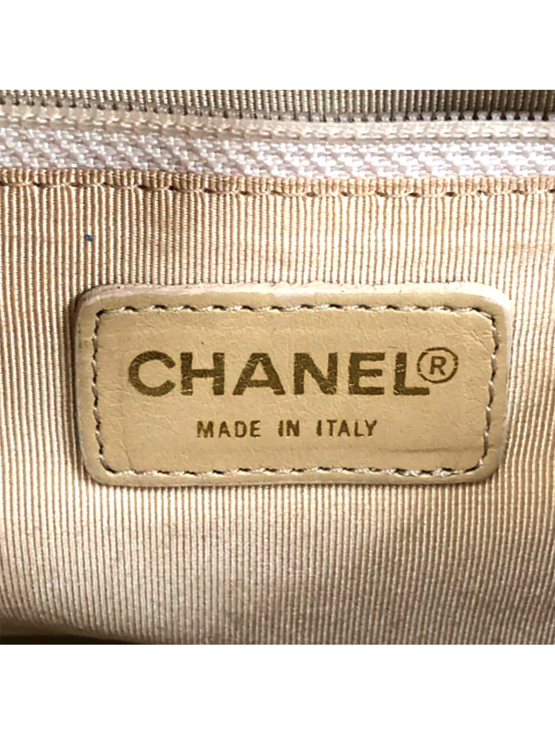 Chanel Tan Yellow CC Grid Shoulder Tote Bag - Image 8