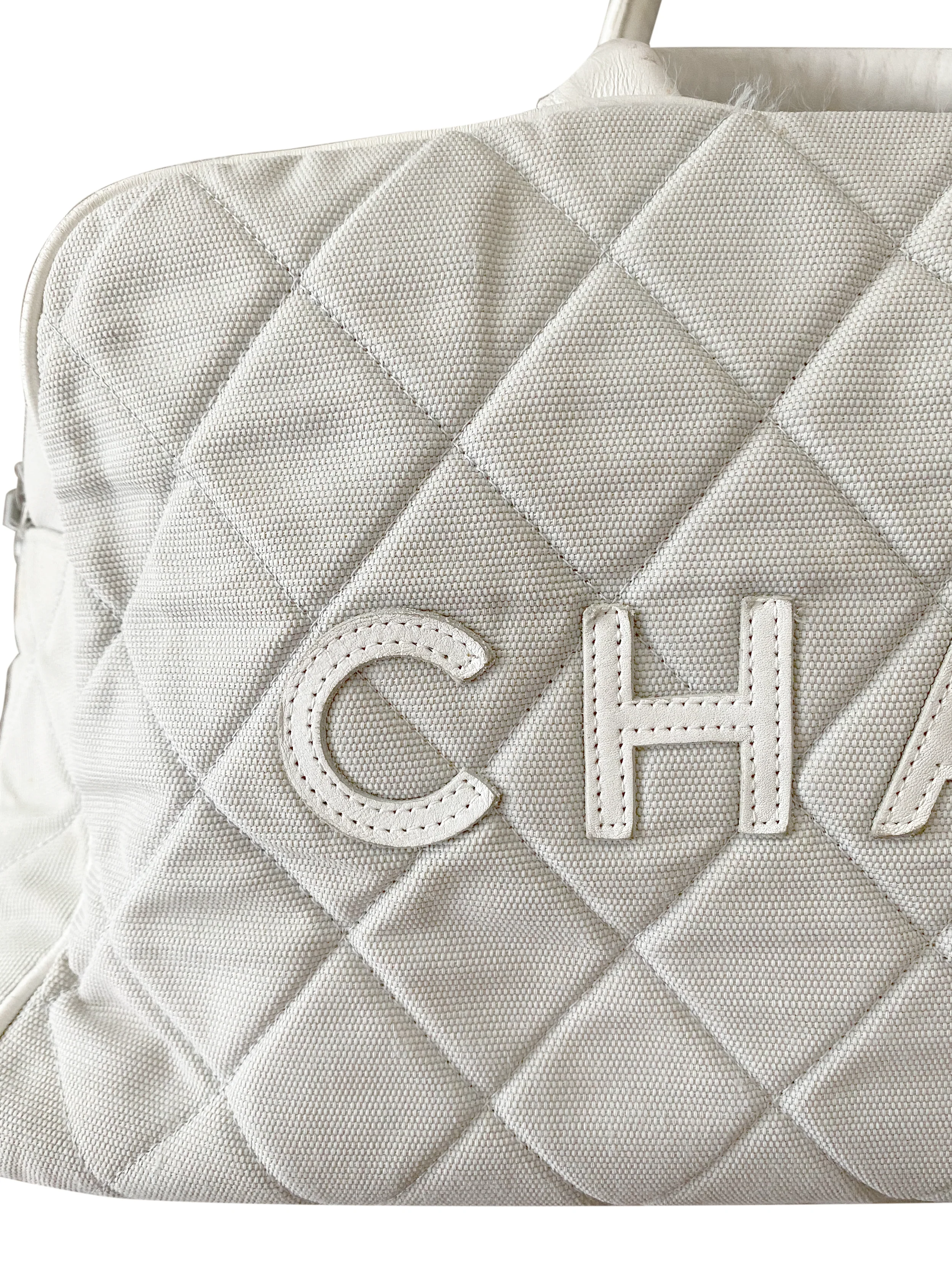 Chanel White Quilted Sports Duffle - Image 4