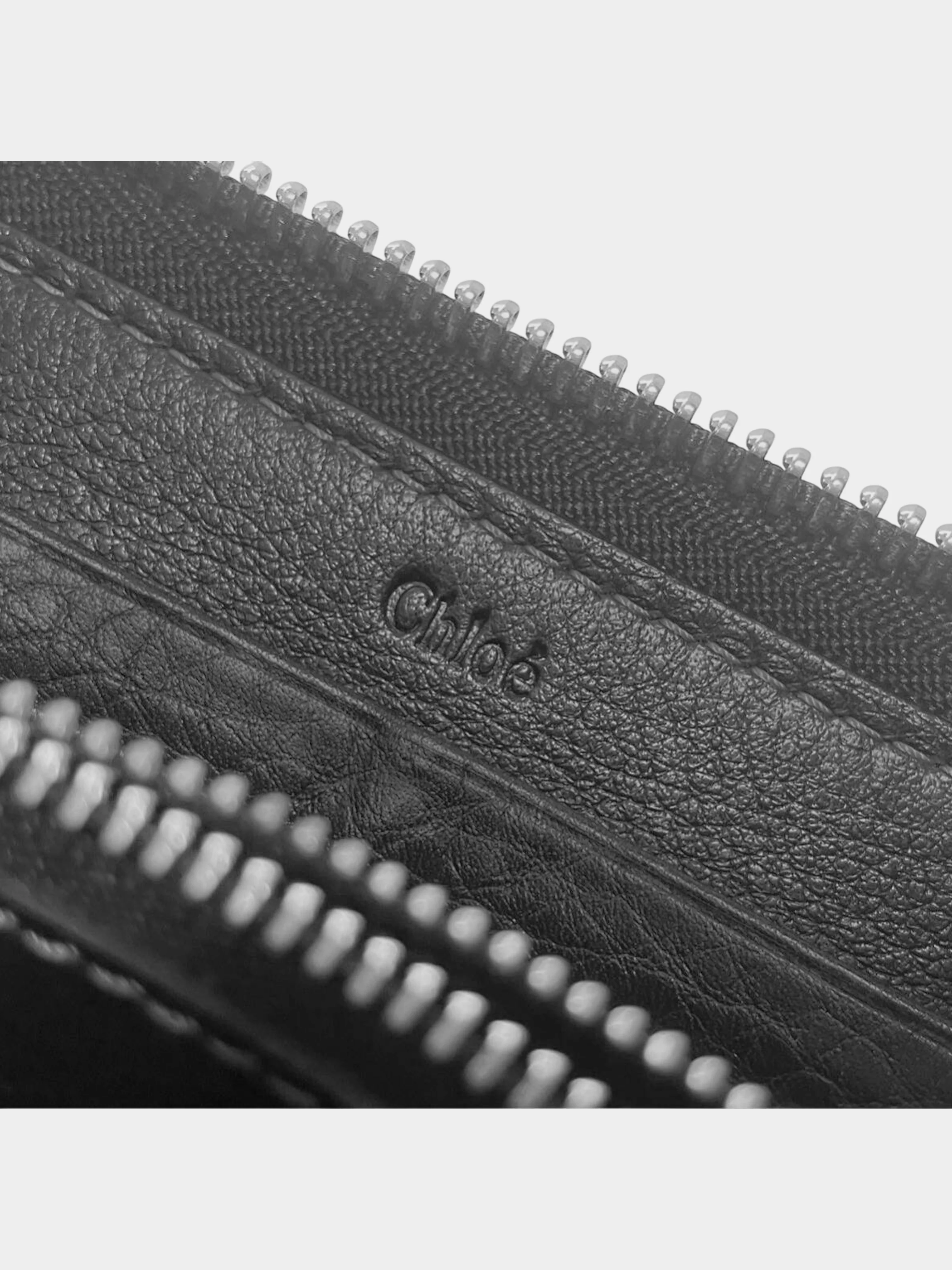 Chloe 2000s Black Leather Paddington Wallet - Image 6