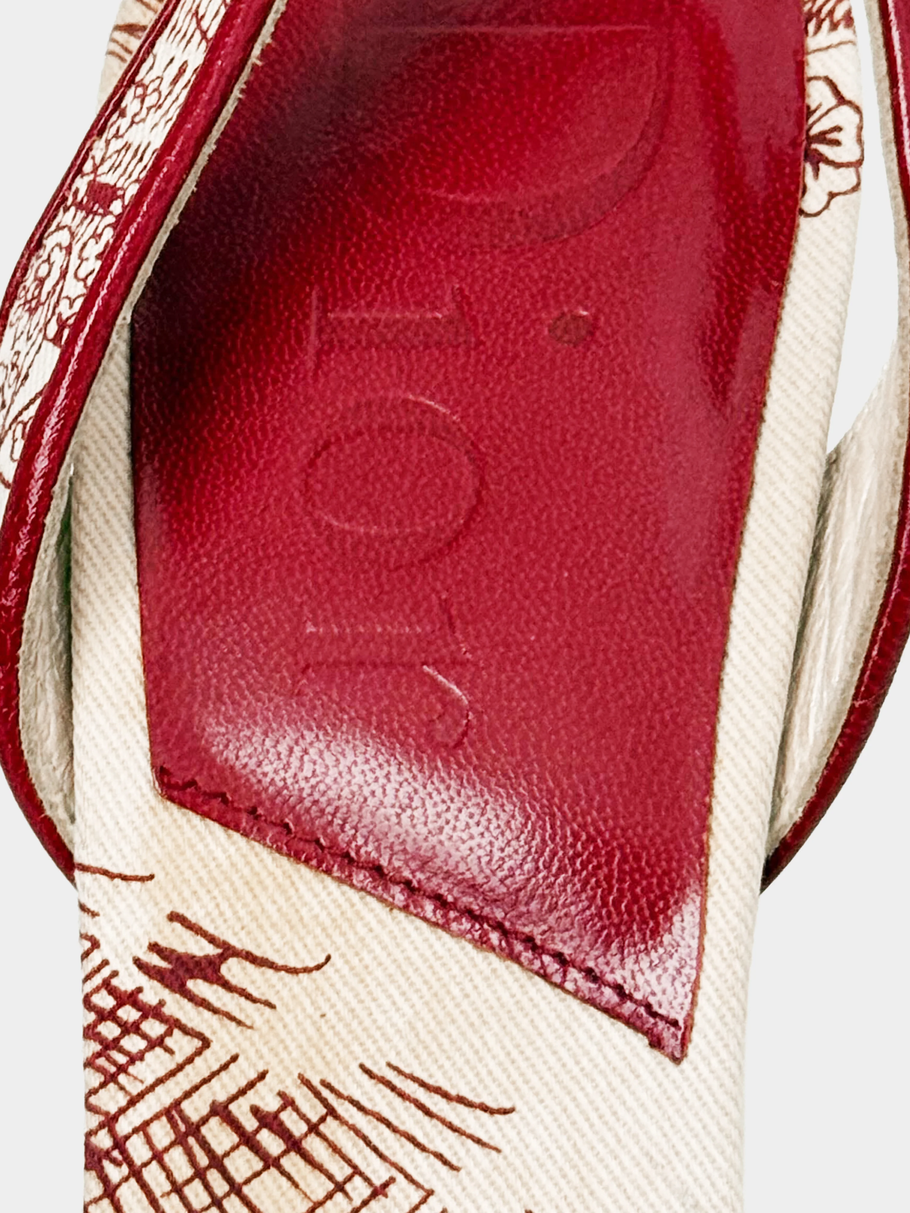 Christian Dior 2000s Beige and Red Canvas and Leather Peep-toe Heels - Image 5