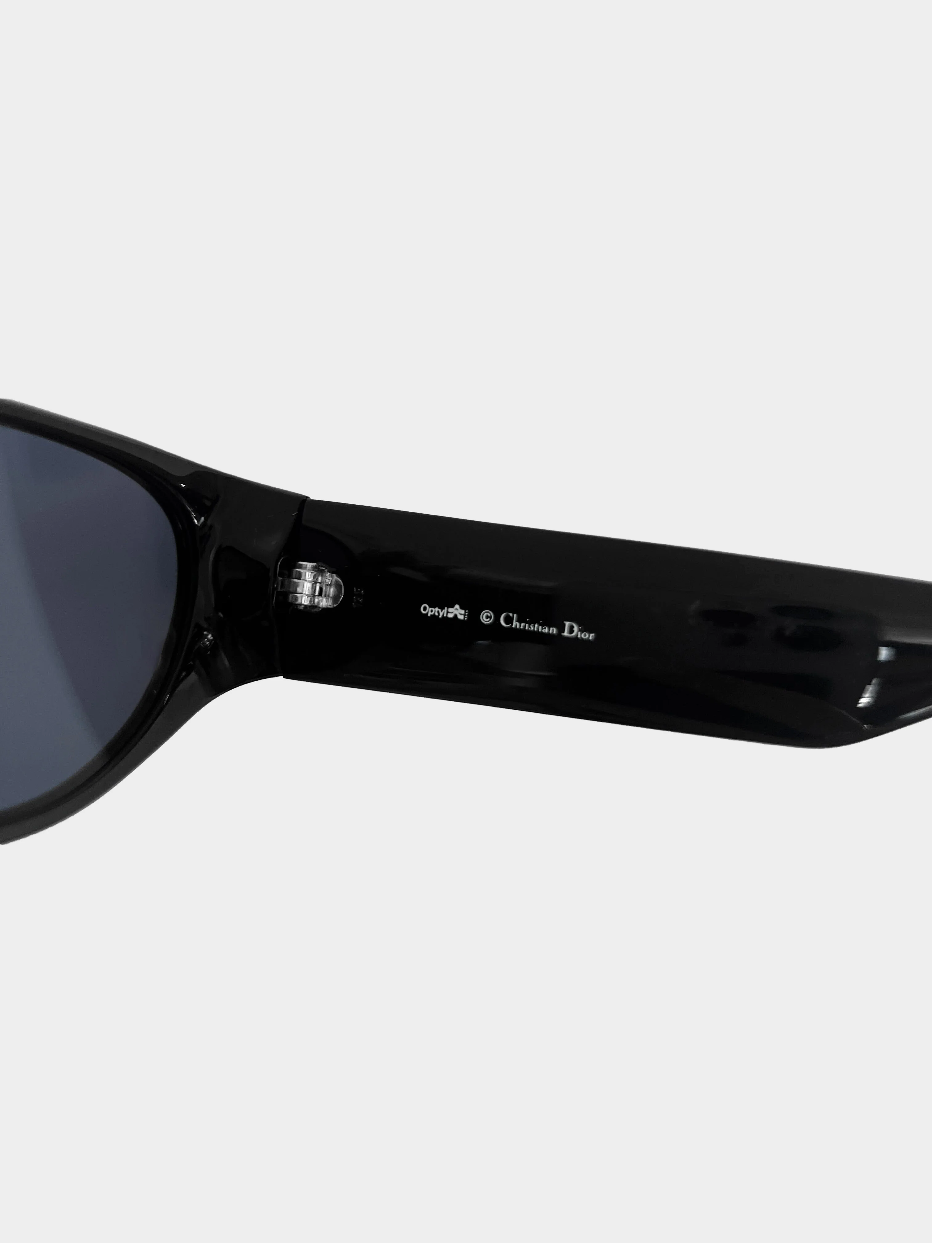 Christian Dior 2000s Black and Gold Cannage Quilt Sunglasses - Image 4