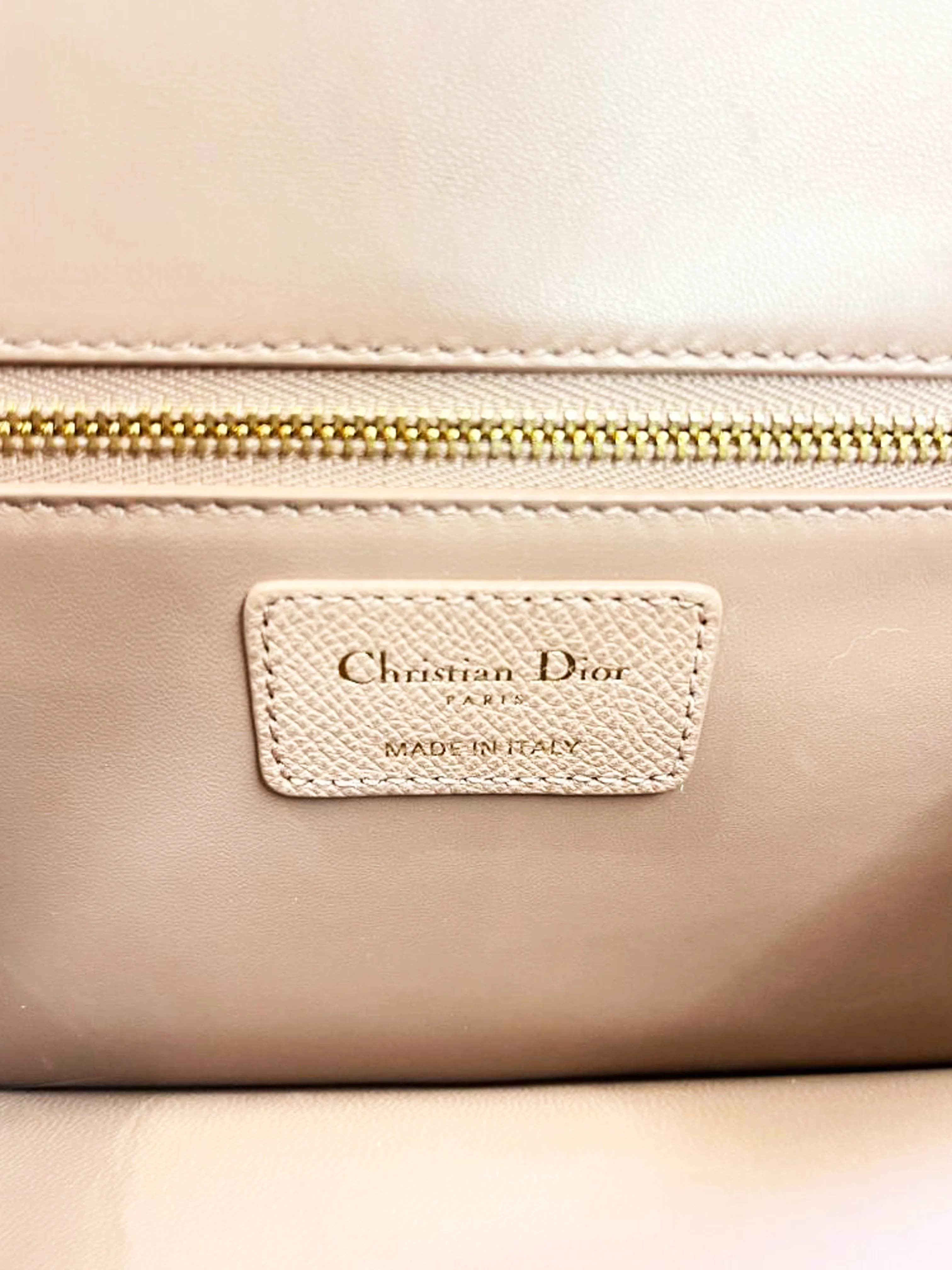 Christian Dior 2020 Blush Pink Grained Calfskin 30 Montaigne Flap Bag - Image 5