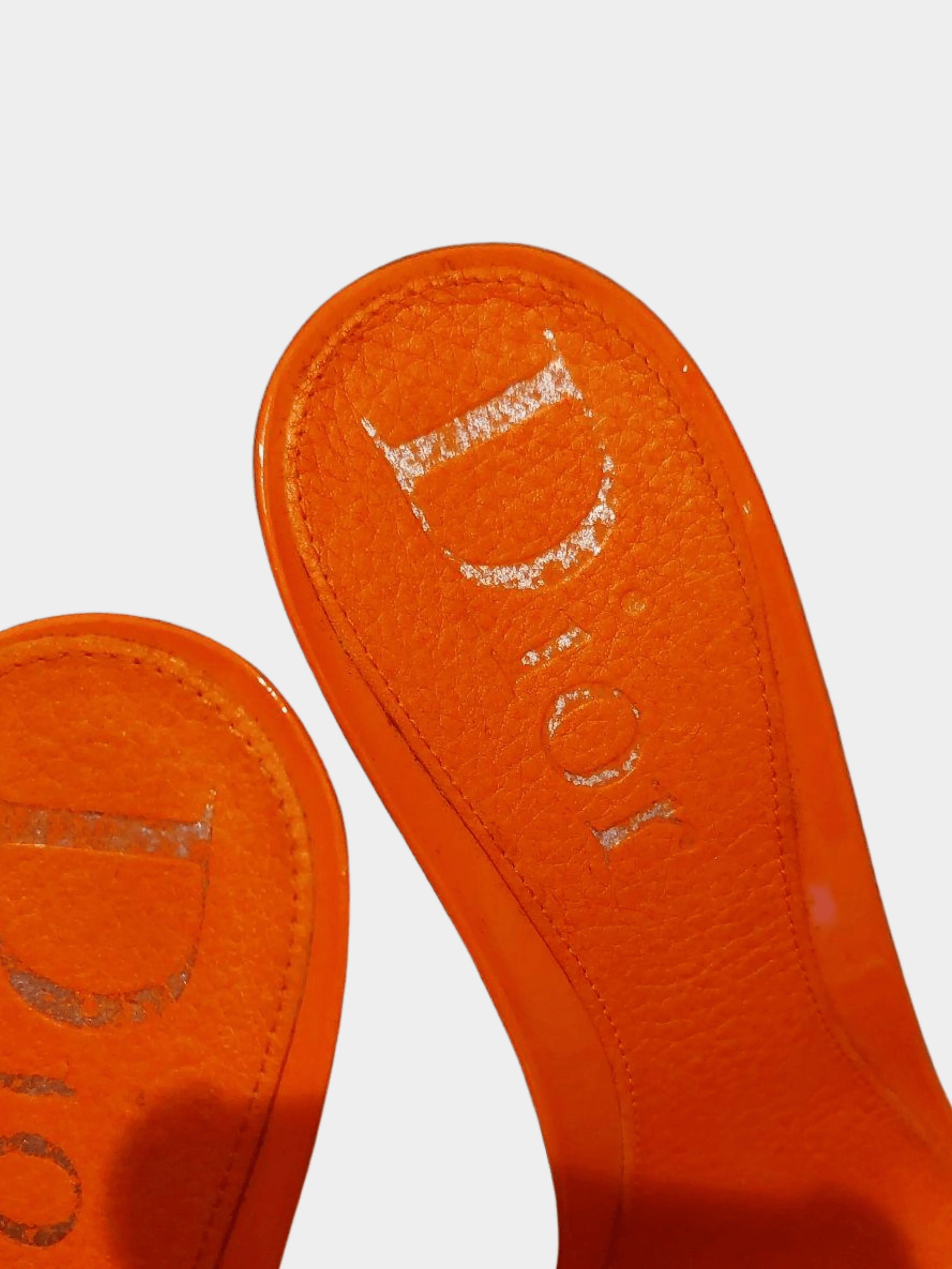 Christian Dior by John Galliano Early 2000s Orange Leather CD Logo Heels - Image 5