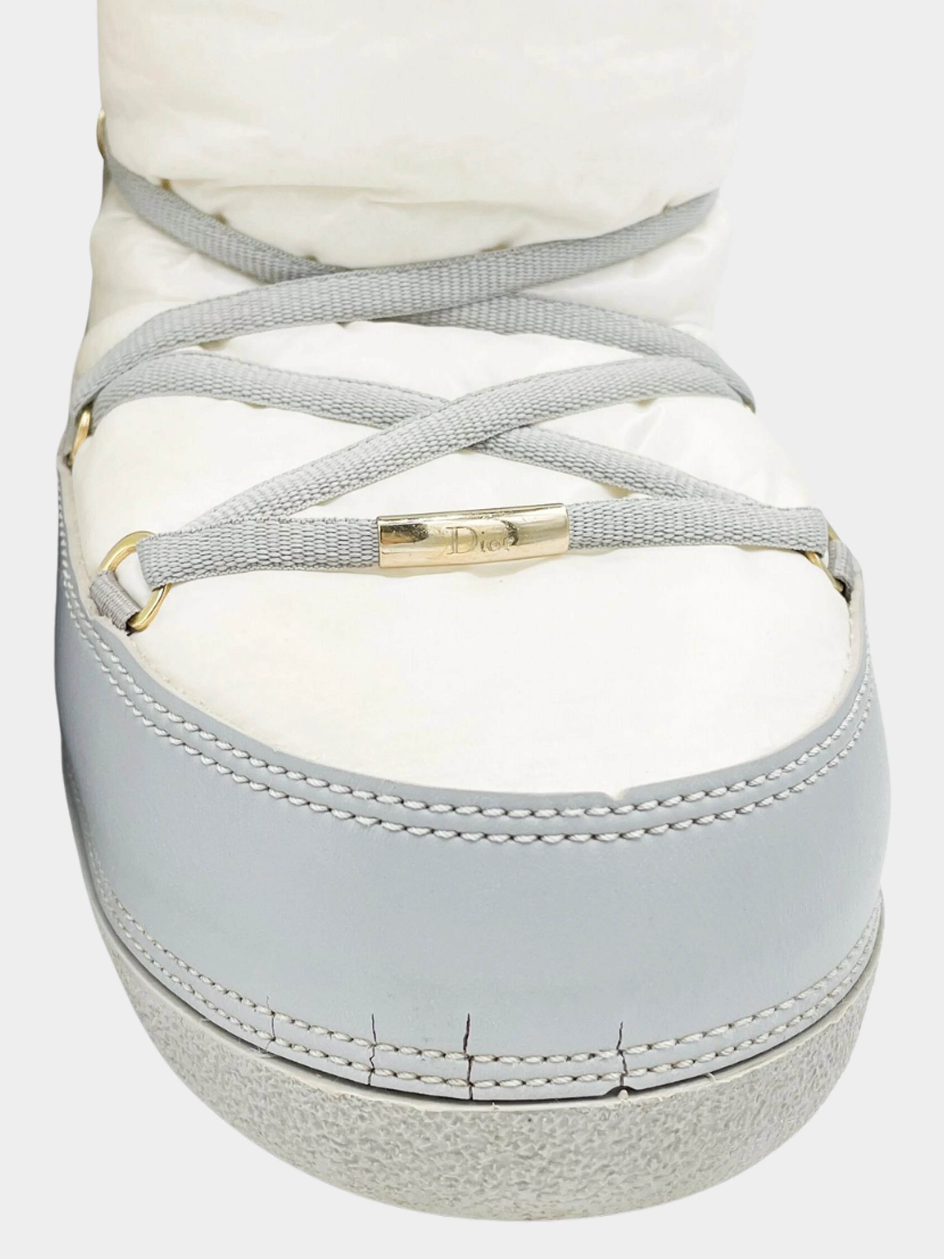 Christian Dior FW 2006 White Fur Trimmed Moon Boots - Image 4