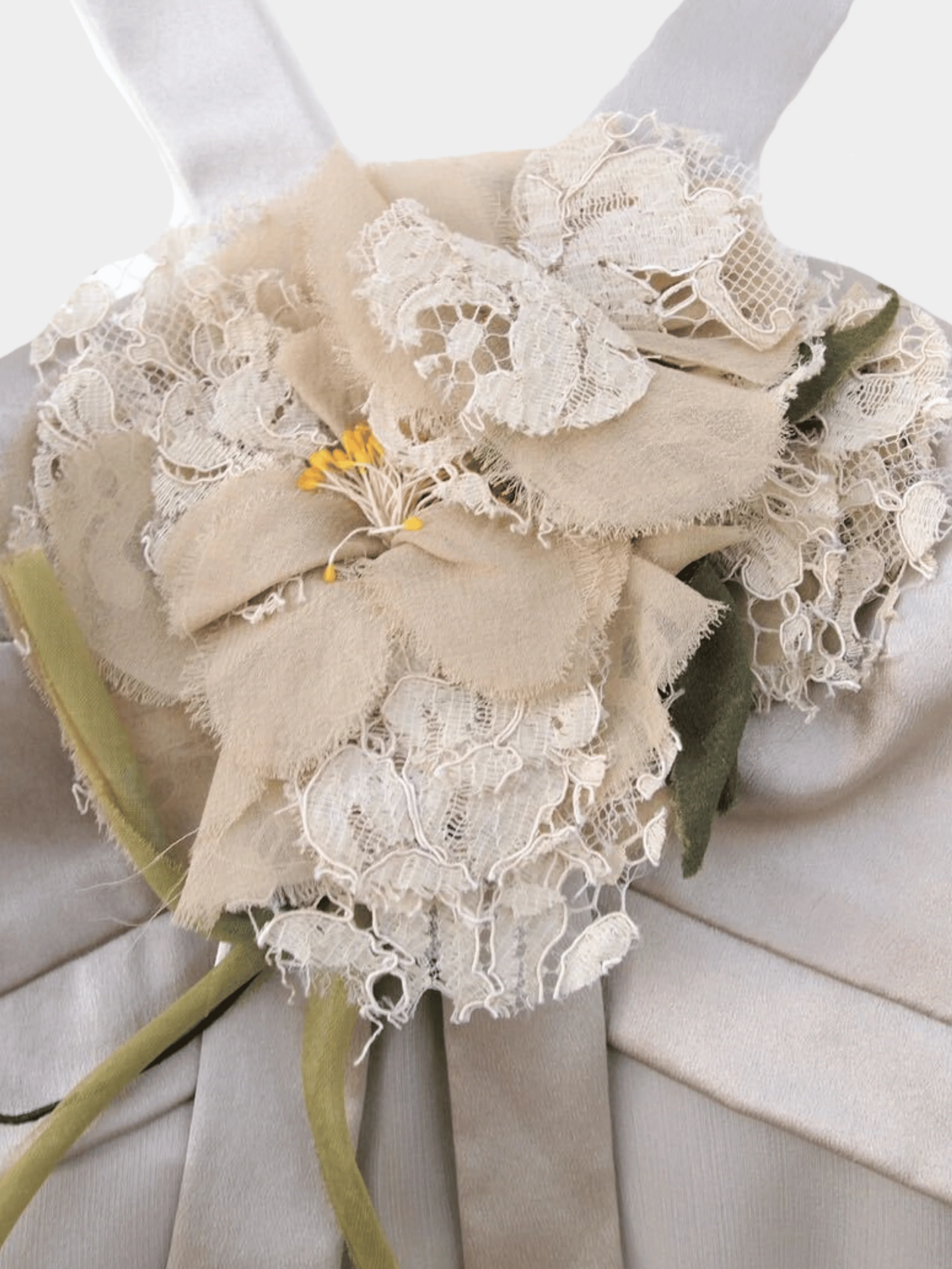 Dolce and Gabbana 2003-2004 Beige Silk Floral Detail Evening Dress - Image 2