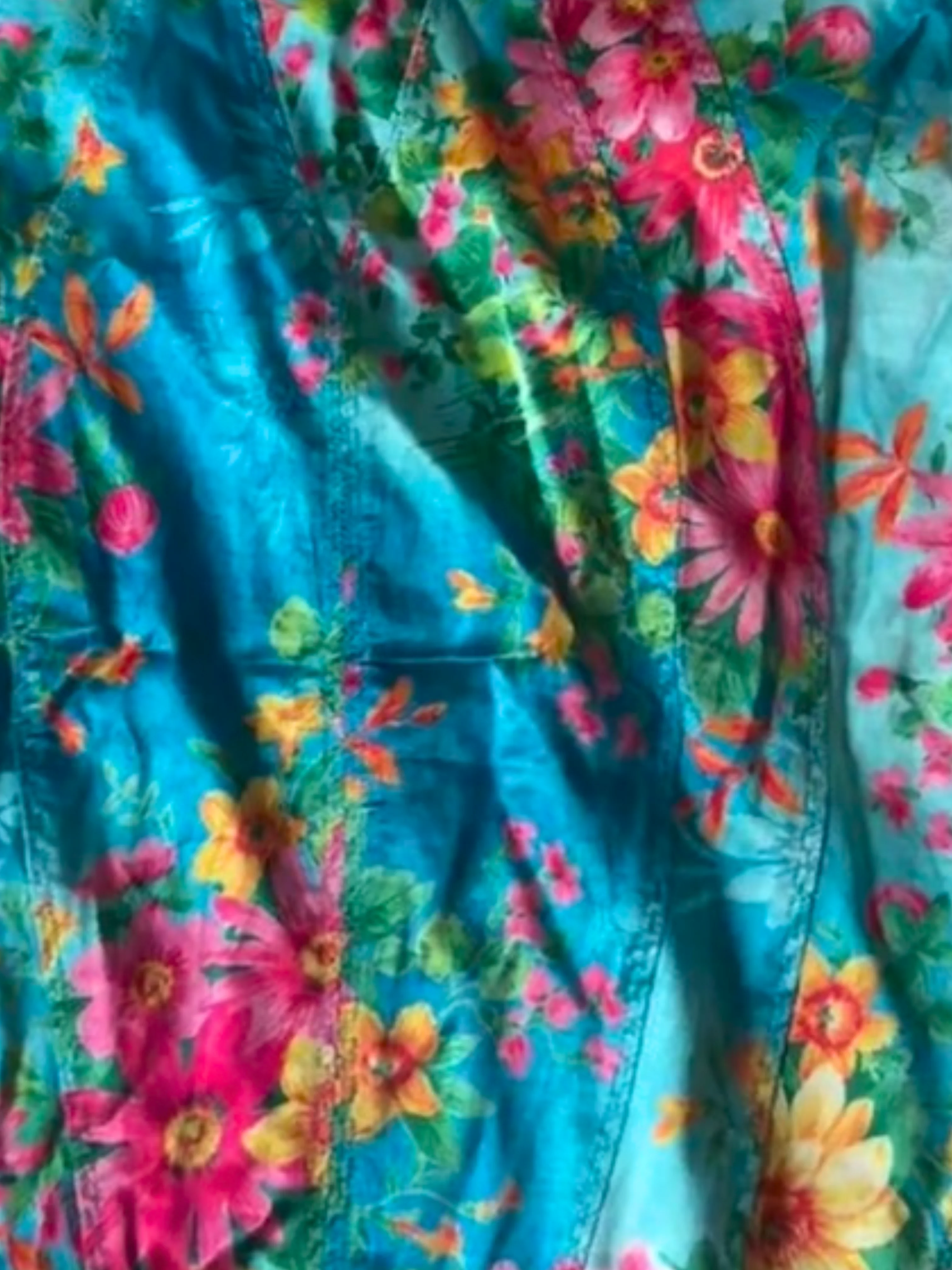 Dolce & Gabbana 2000s Blue Floral Halter Top & Skirt Set - Image 4