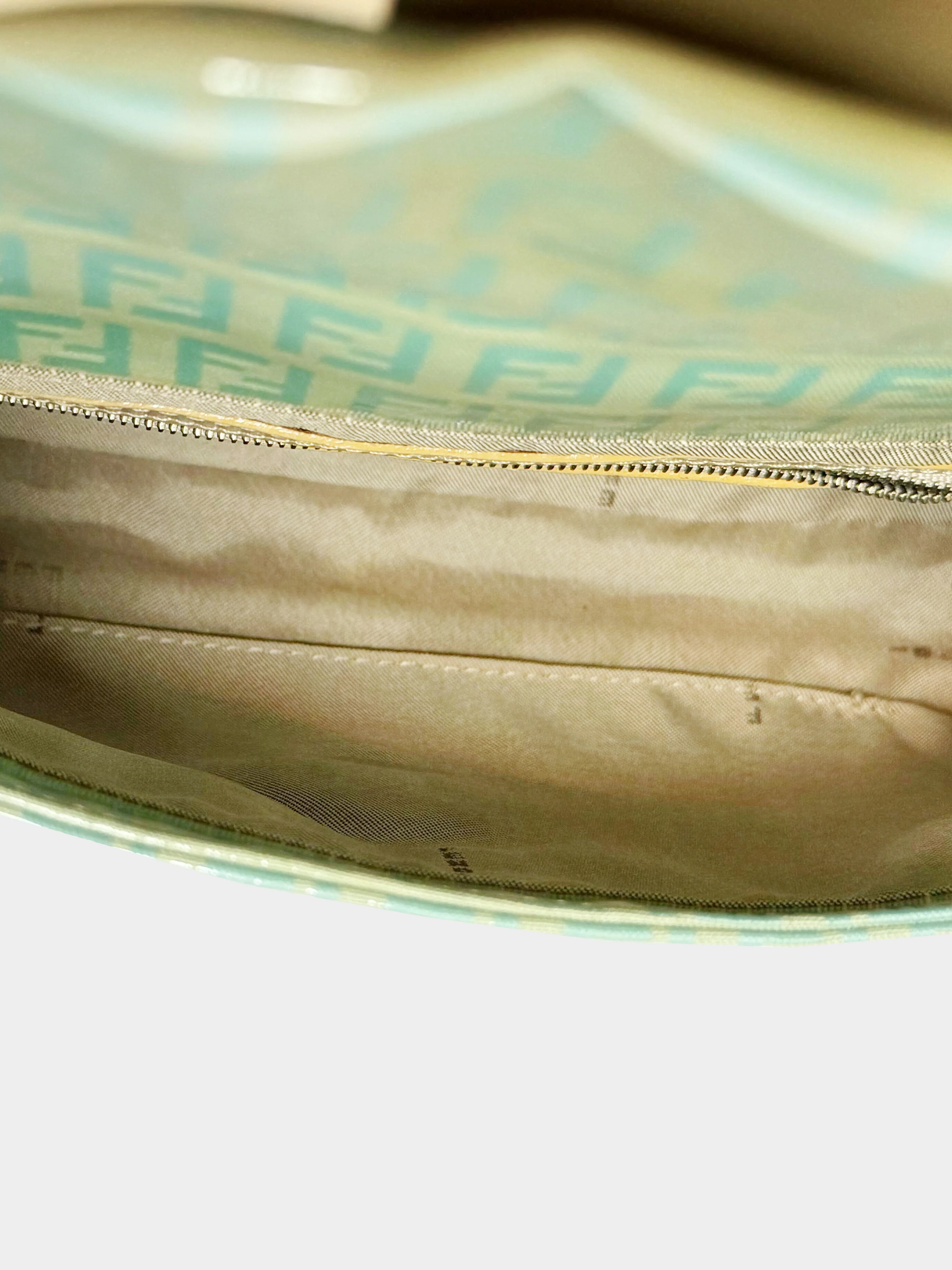 Fendi 2000s Mint Vinyl Zucchino Baguette - Image 6