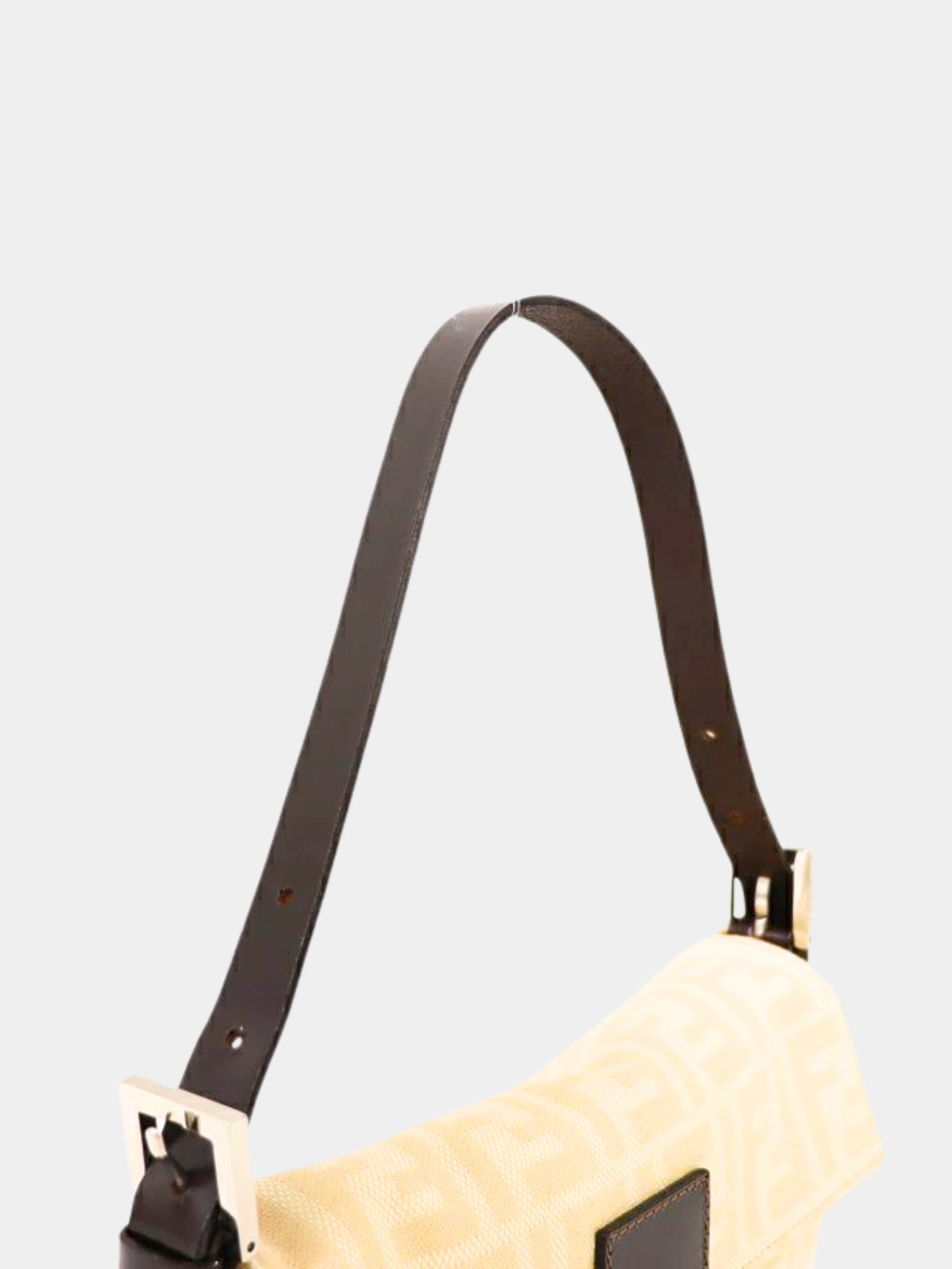 Fendi 2000s White Zucca Baguette Bag - Image 4