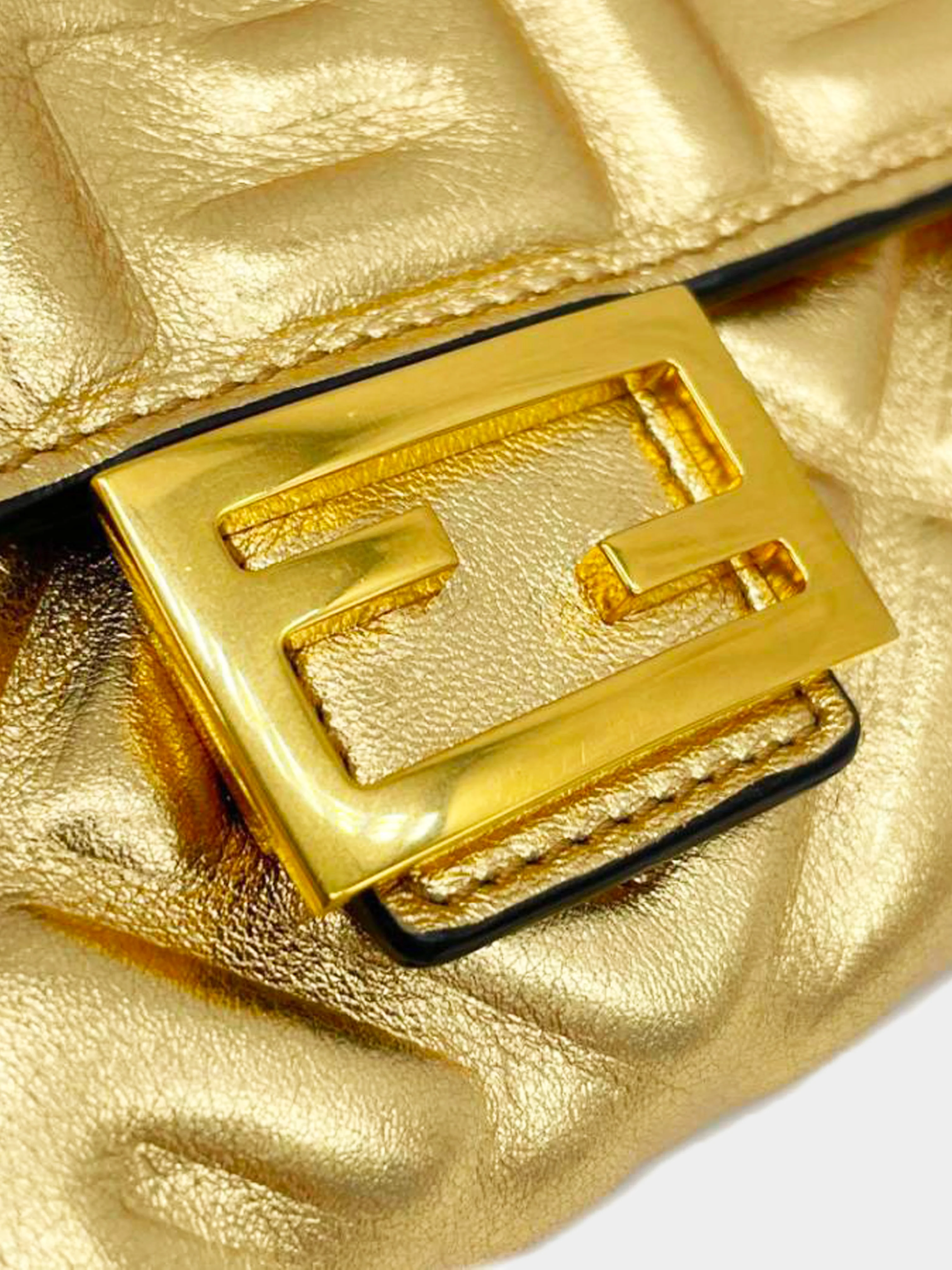 Fendi 2020s Embossed FF Metallic Leather Wallet - Image 4