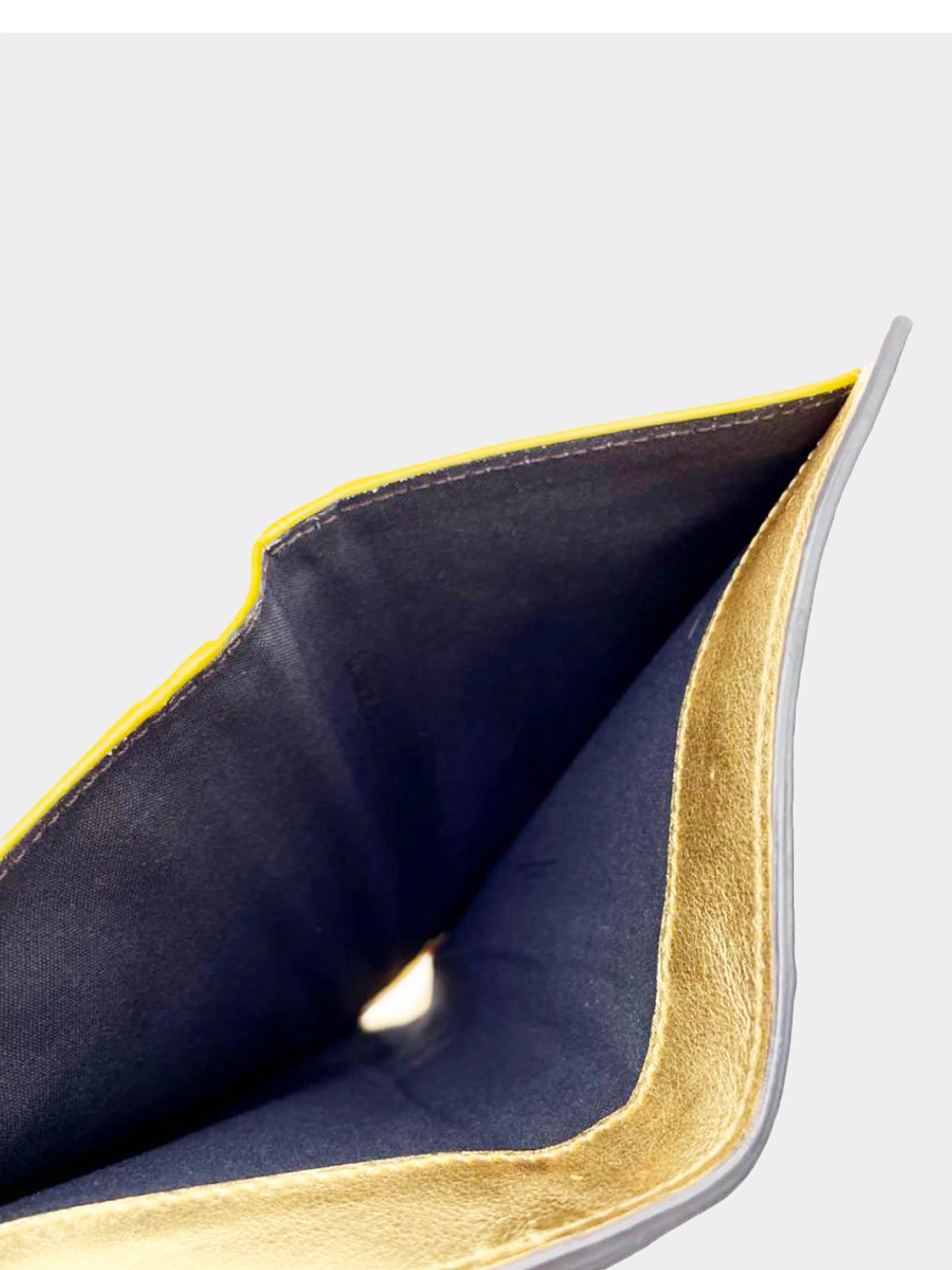 Fendi 2020s Embossed FF Metallic Leather Wallet - Image 7