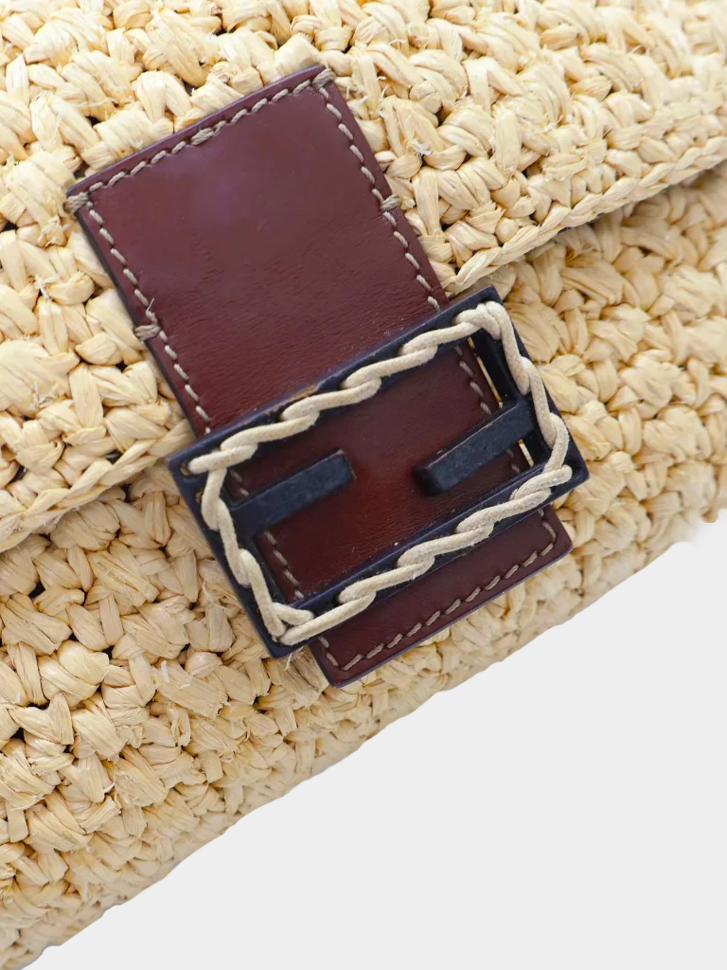Fendi 2021 Beige Crochet Raffia Baguette - Image 3