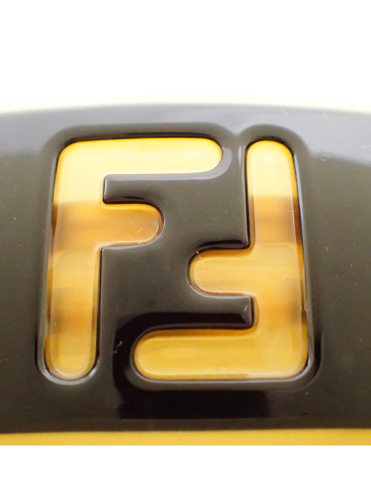 Fendi 1990s Gold Hair Barrette - Image 4