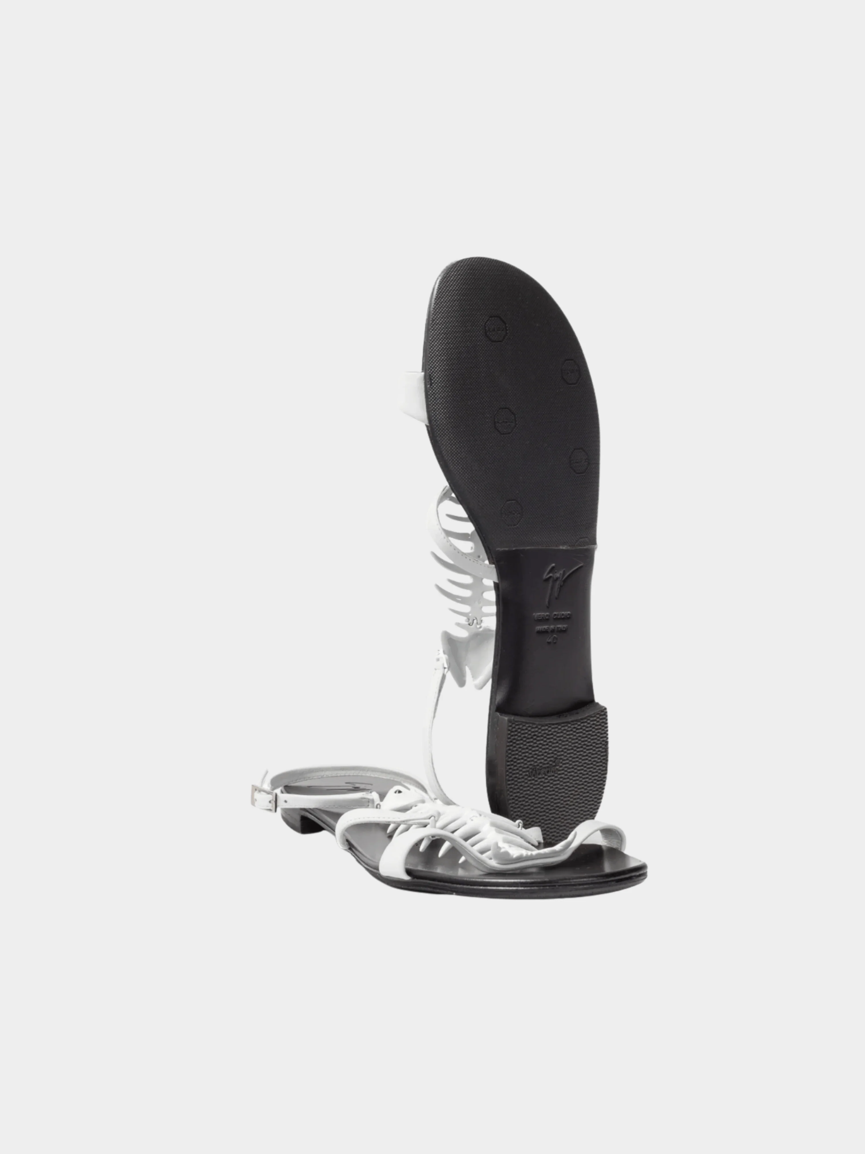 Giuseppe Zanotti 2016 White Fishbone Flat Sandals - Image 4