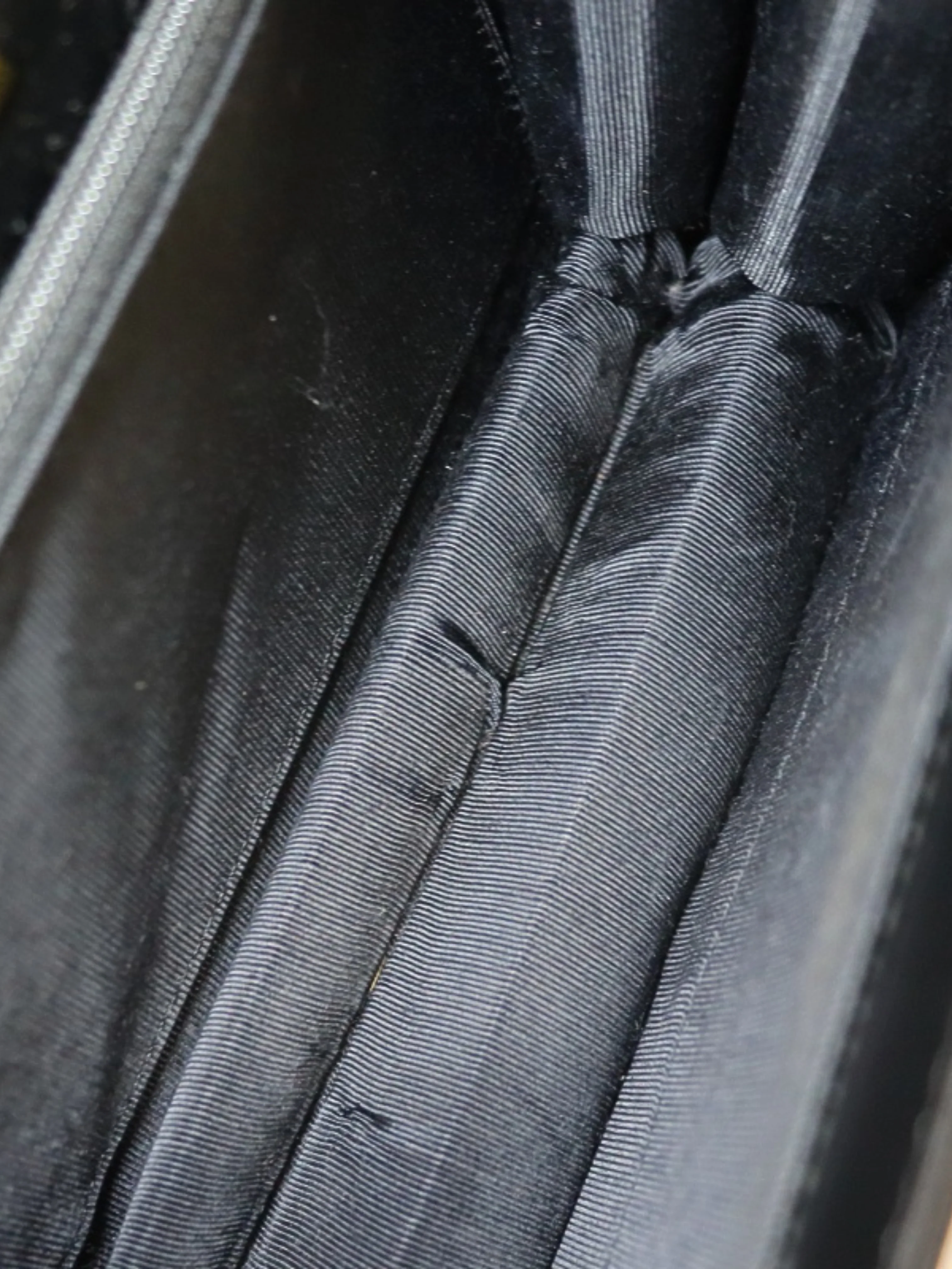 Givenchy 2000s Black Leather Logo Hardware Handbag - Image 6