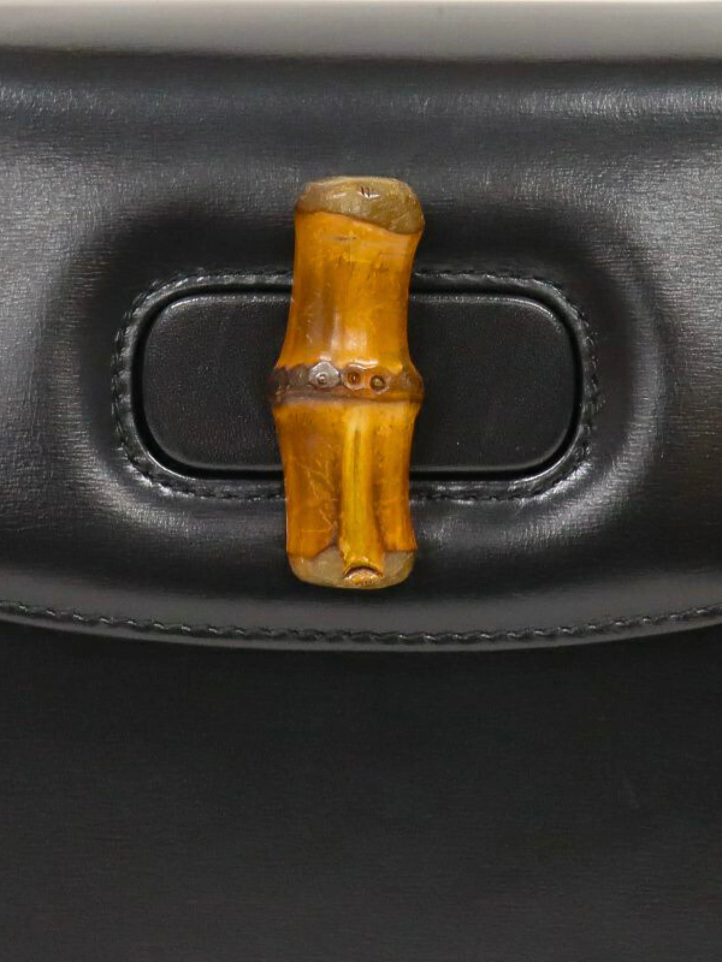 Gucci 1990s Black Bamboo Leather Turn Lock 2-Way Bag - Image 8