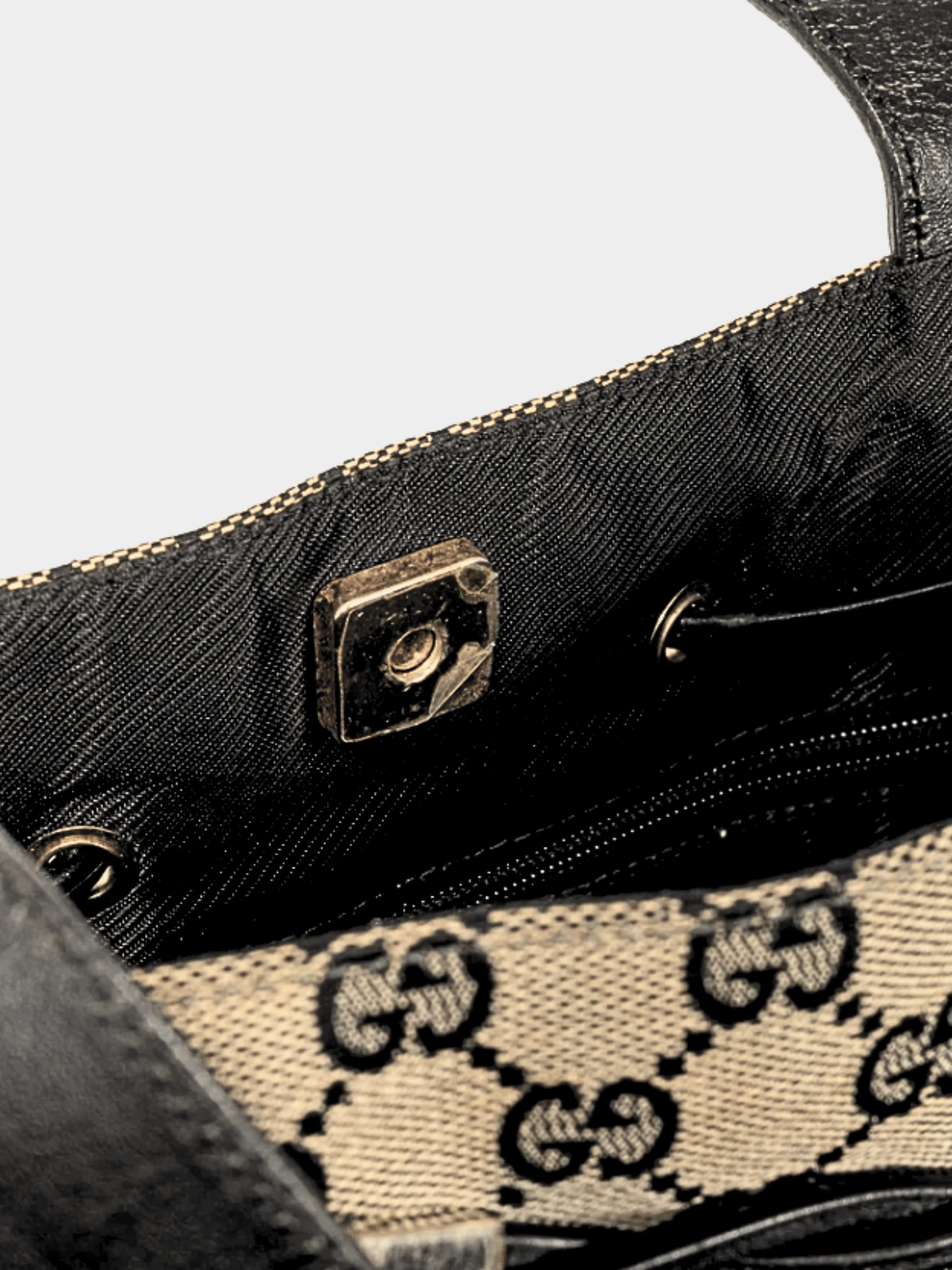Gucci 2000s Khaki GG Canvas Black-Leather Drawstring Tote - Image 7