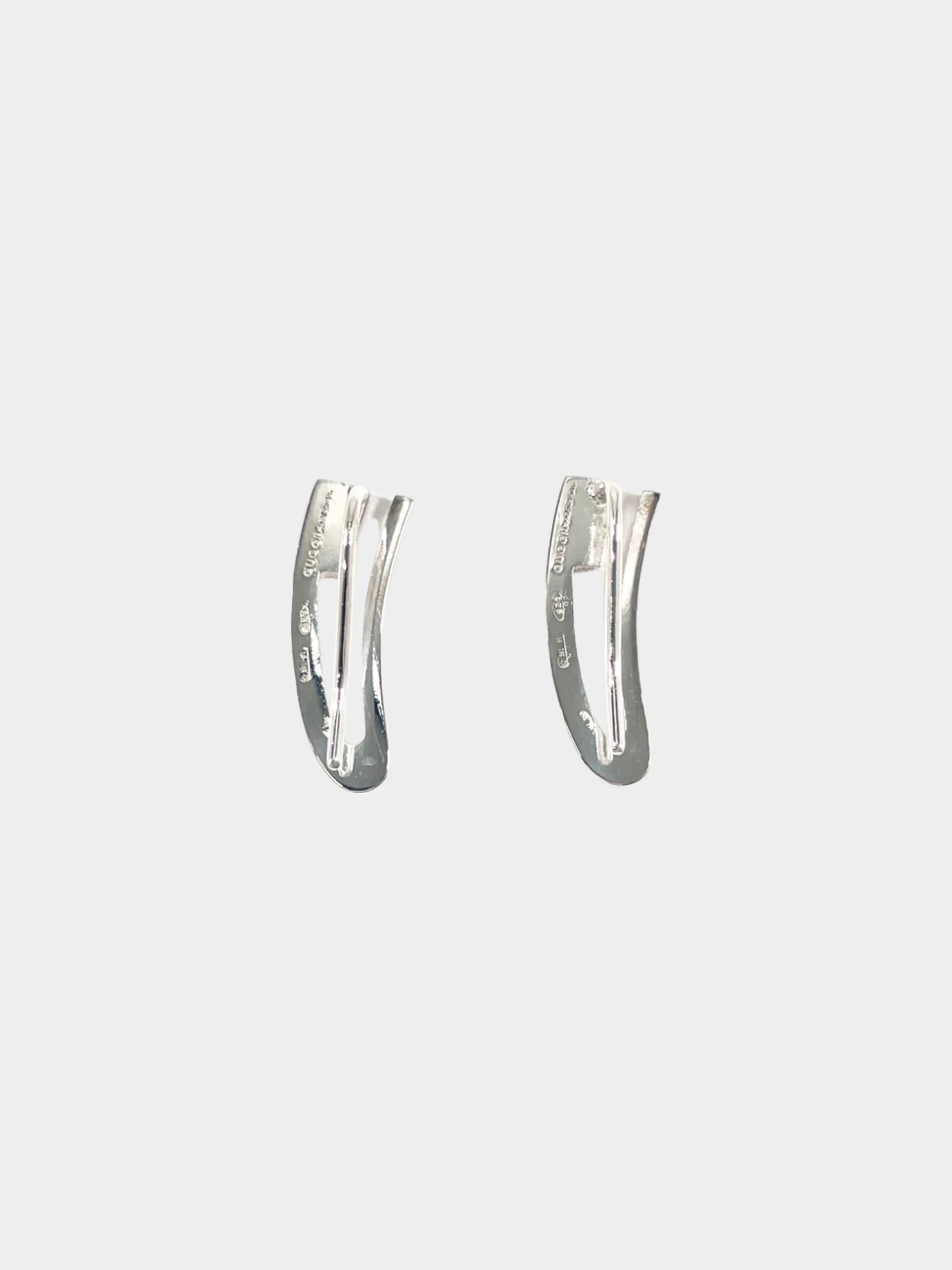 Gucci 2000s Silver G Logo Earrings - Image 2