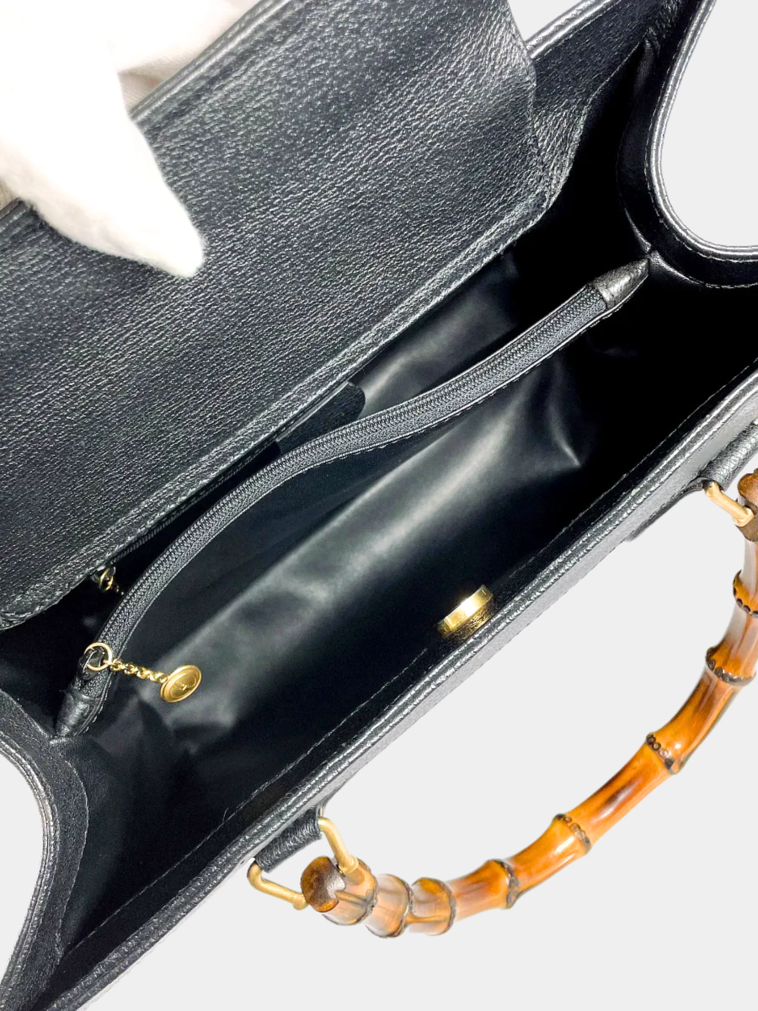 Gucci 2010s Black Bamboo Suede Handbag - Image 4